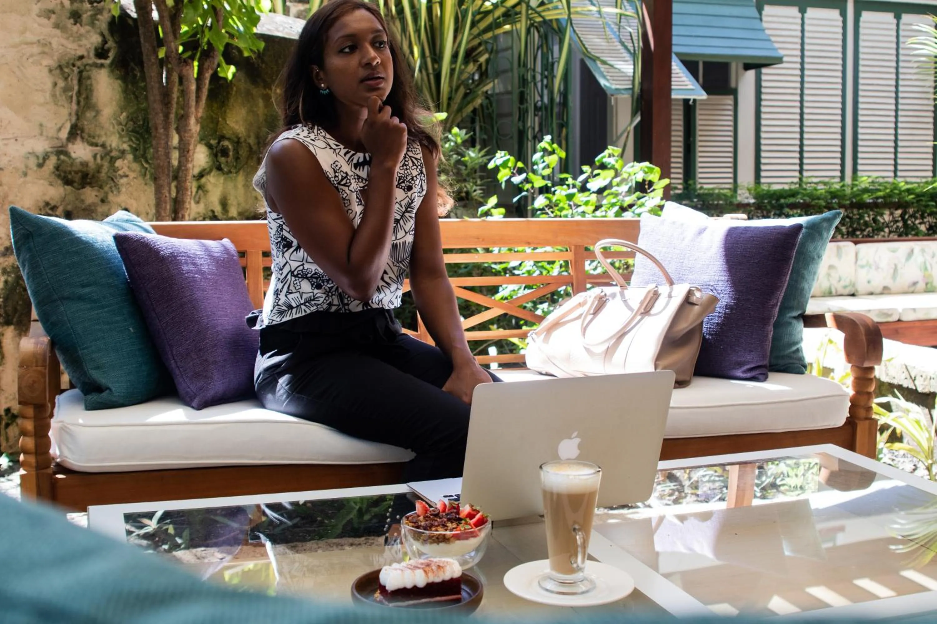 Restaurant/places to eat in Sweetfield Manor