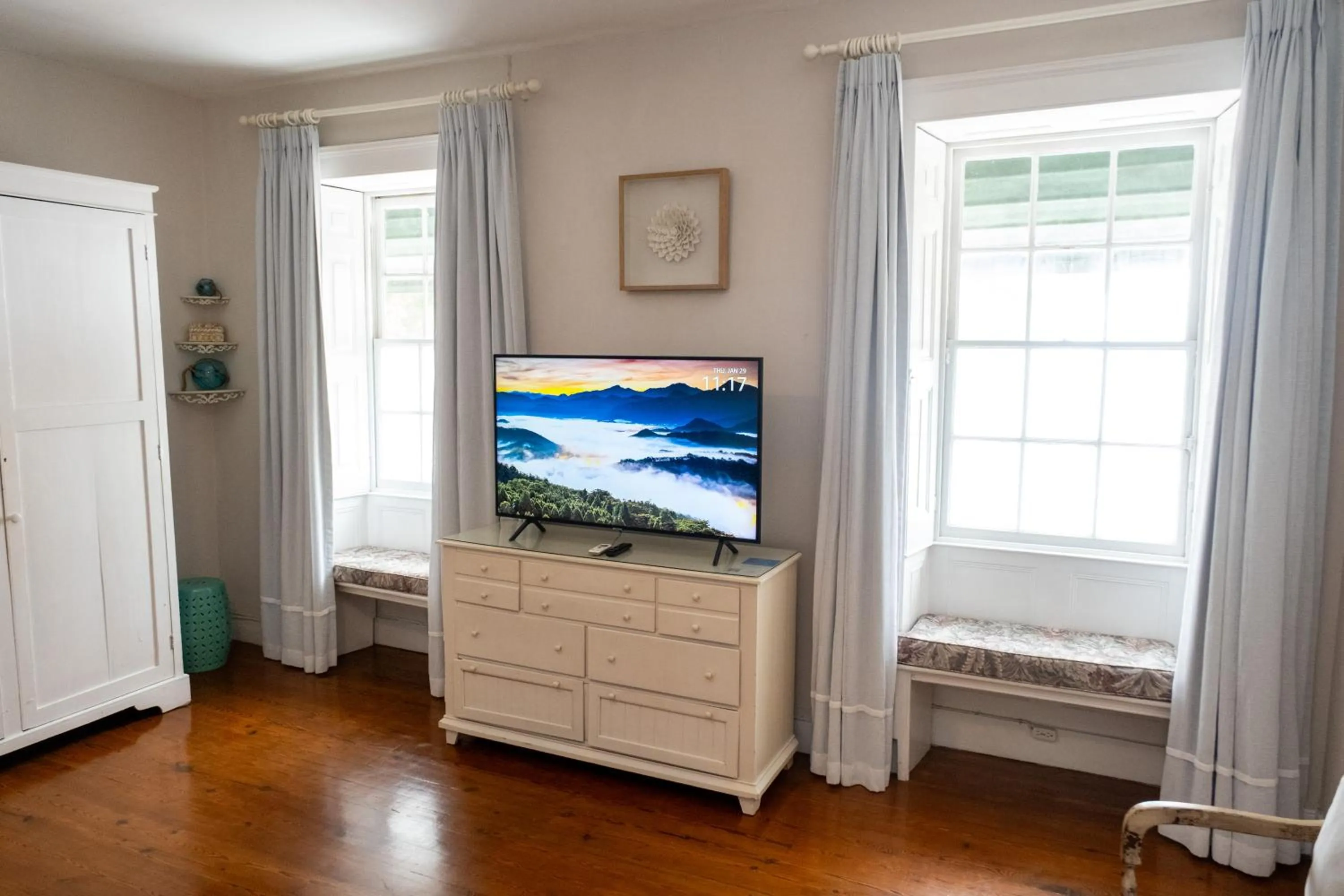 Seating area in Sweetfield Manor