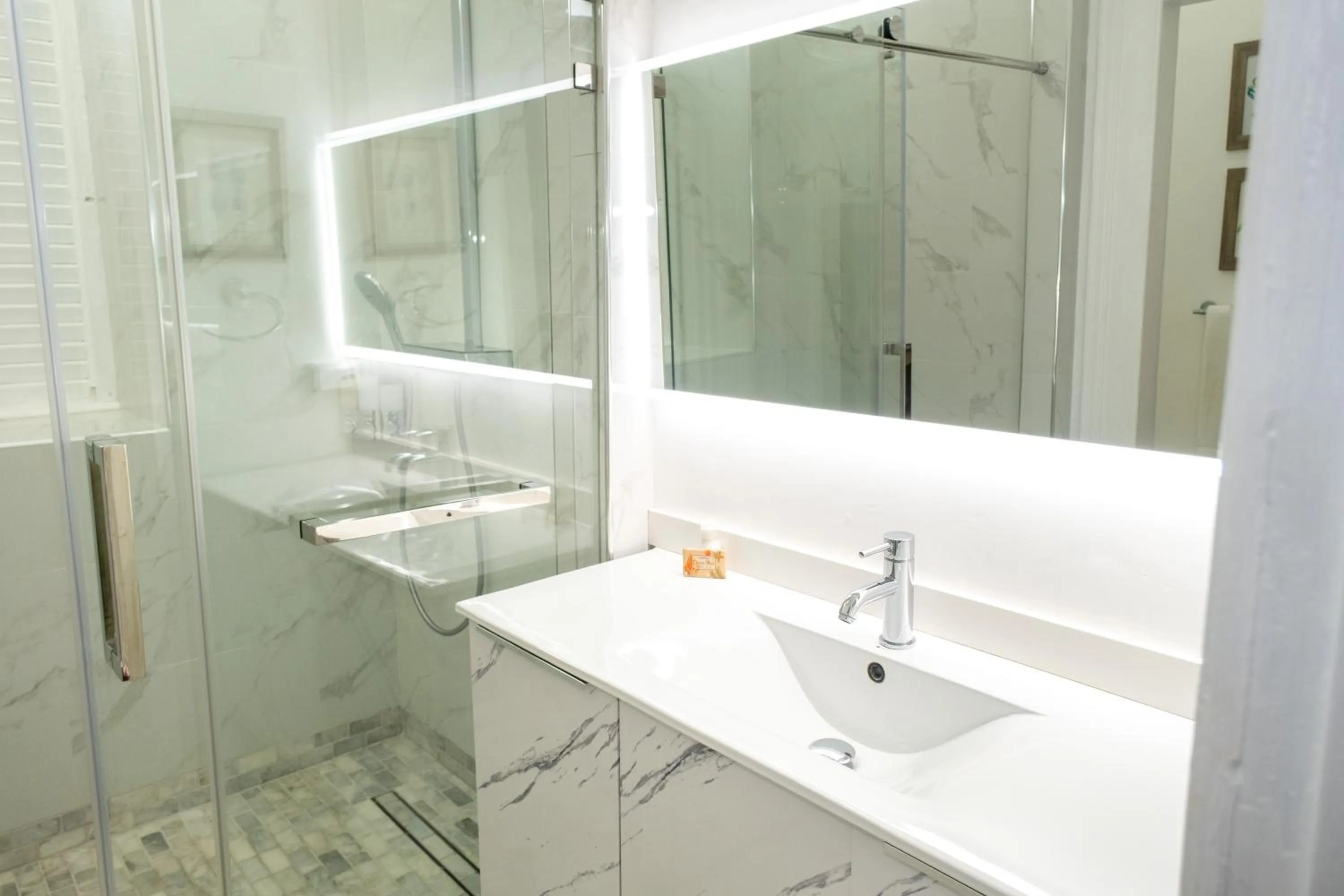 Shower in Sweetfield Manor