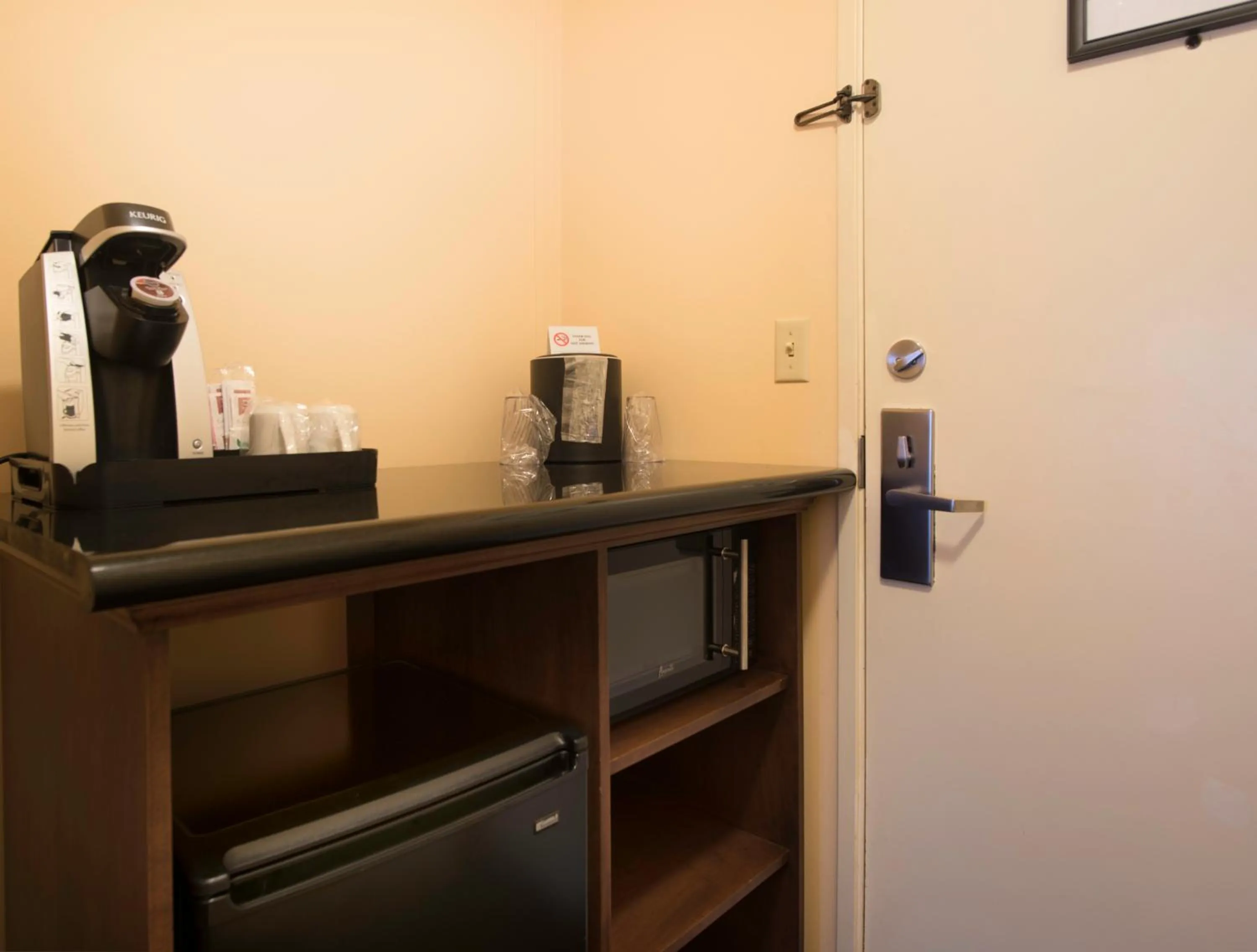 Coffee/tea facilities in The Landing Hotel