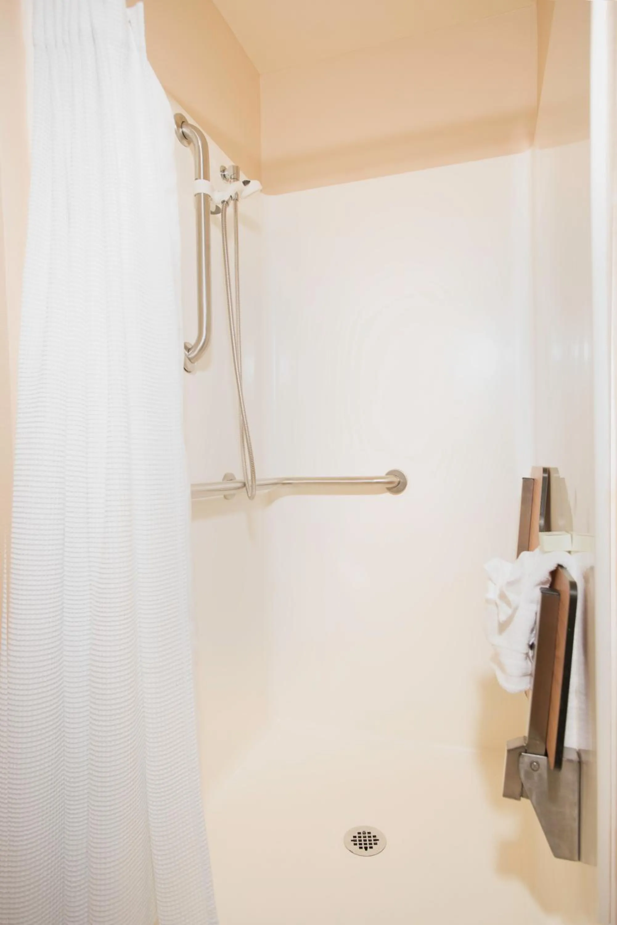 Shower in The Landing Hotel