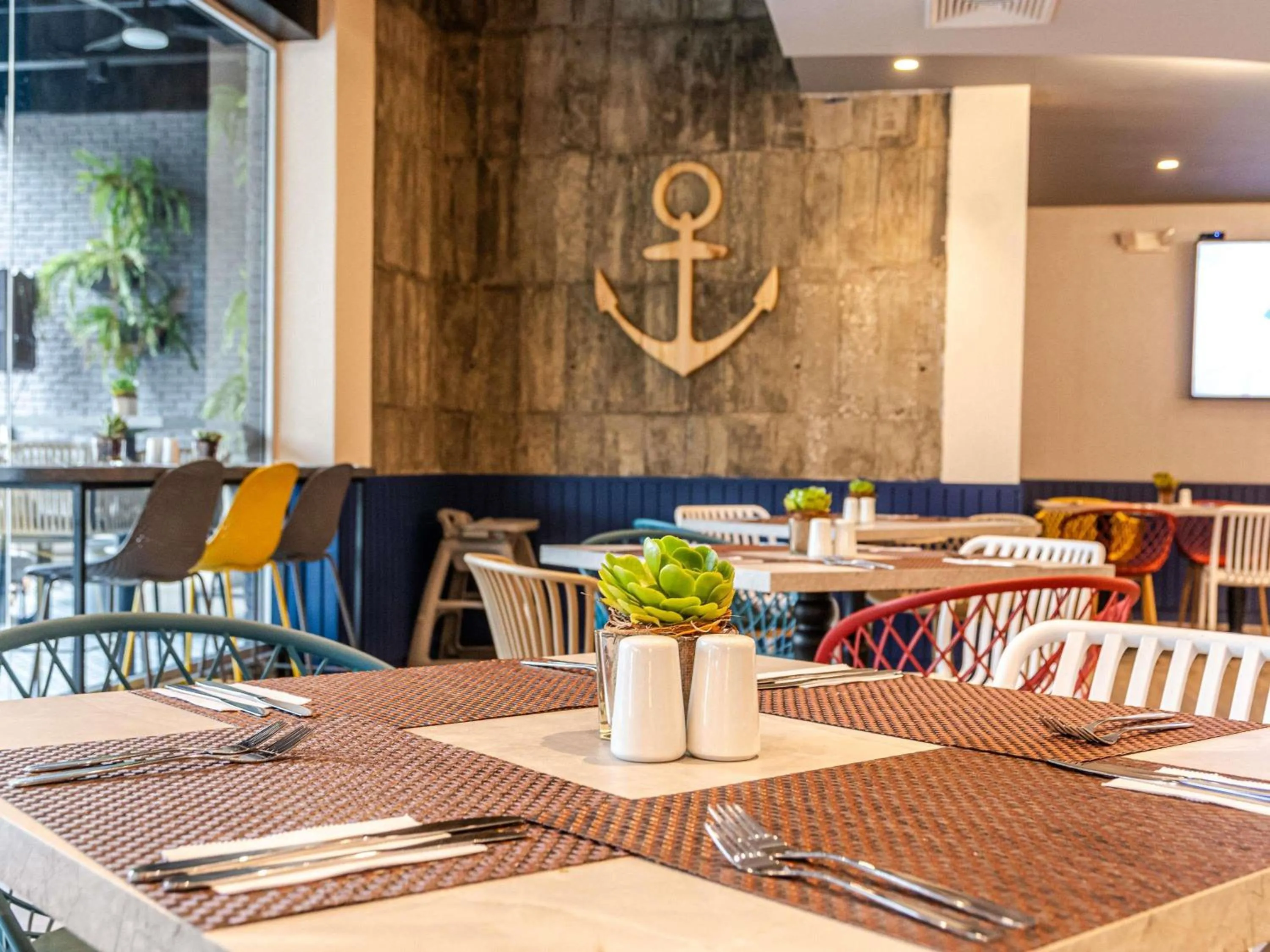 Restaurant/places to eat in Ibis Styles El Malecon Guayaquil