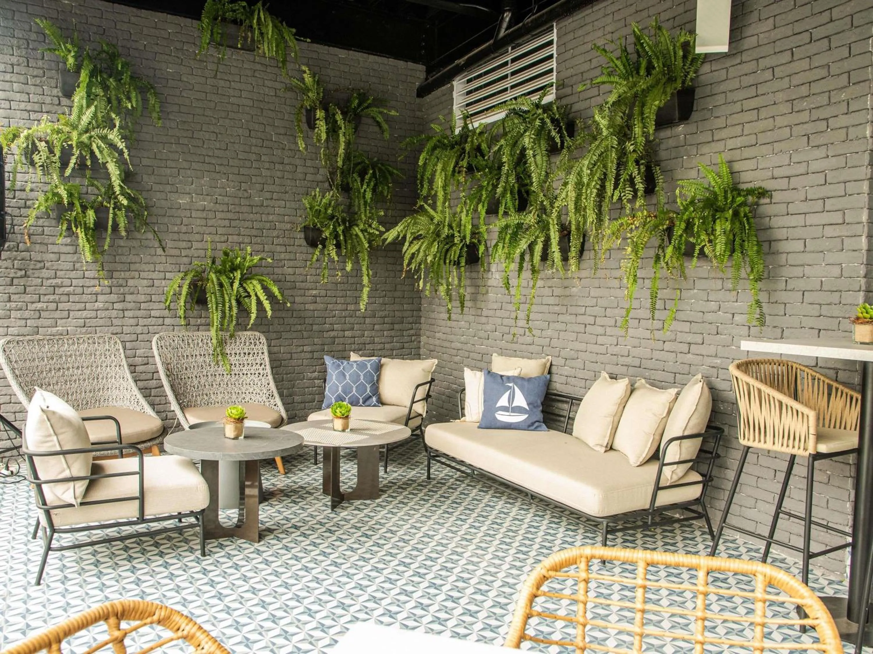 Restaurant/places to eat in Ibis Styles El Malecon Guayaquil