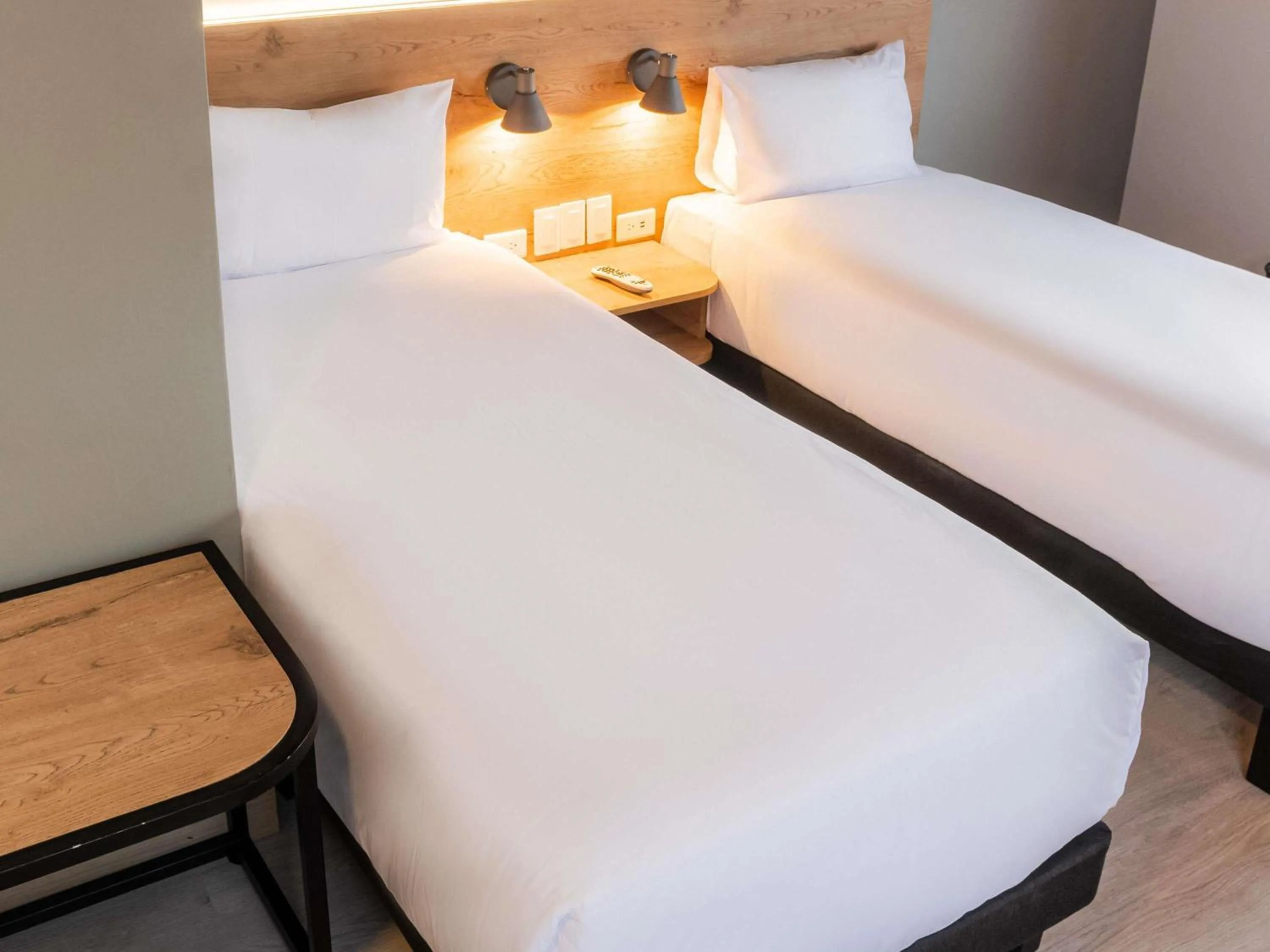 Bedroom, Bed in Ibis Styles El Malecon Guayaquil