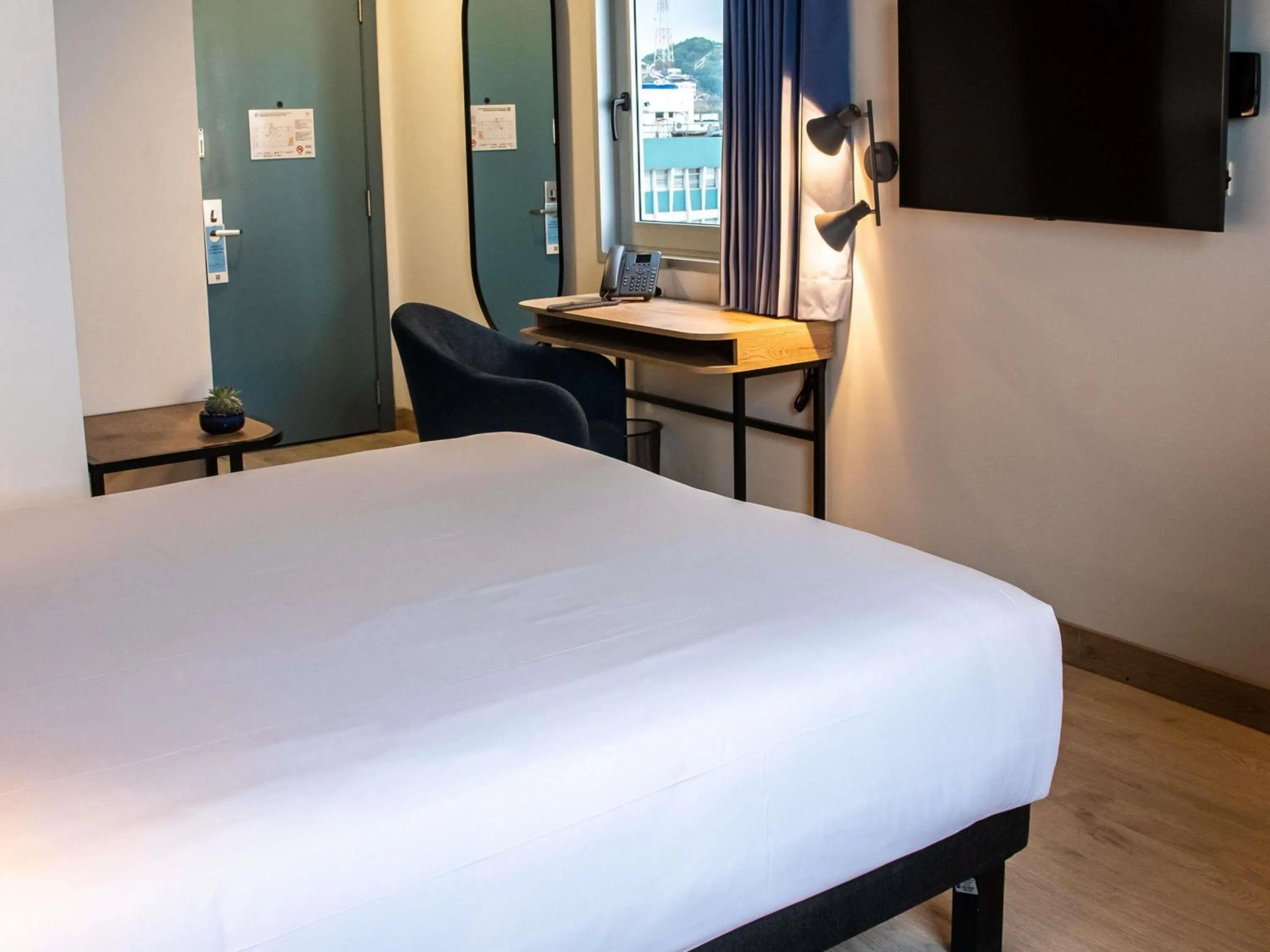 Bedroom, Bed in Ibis Styles El Malecon Guayaquil