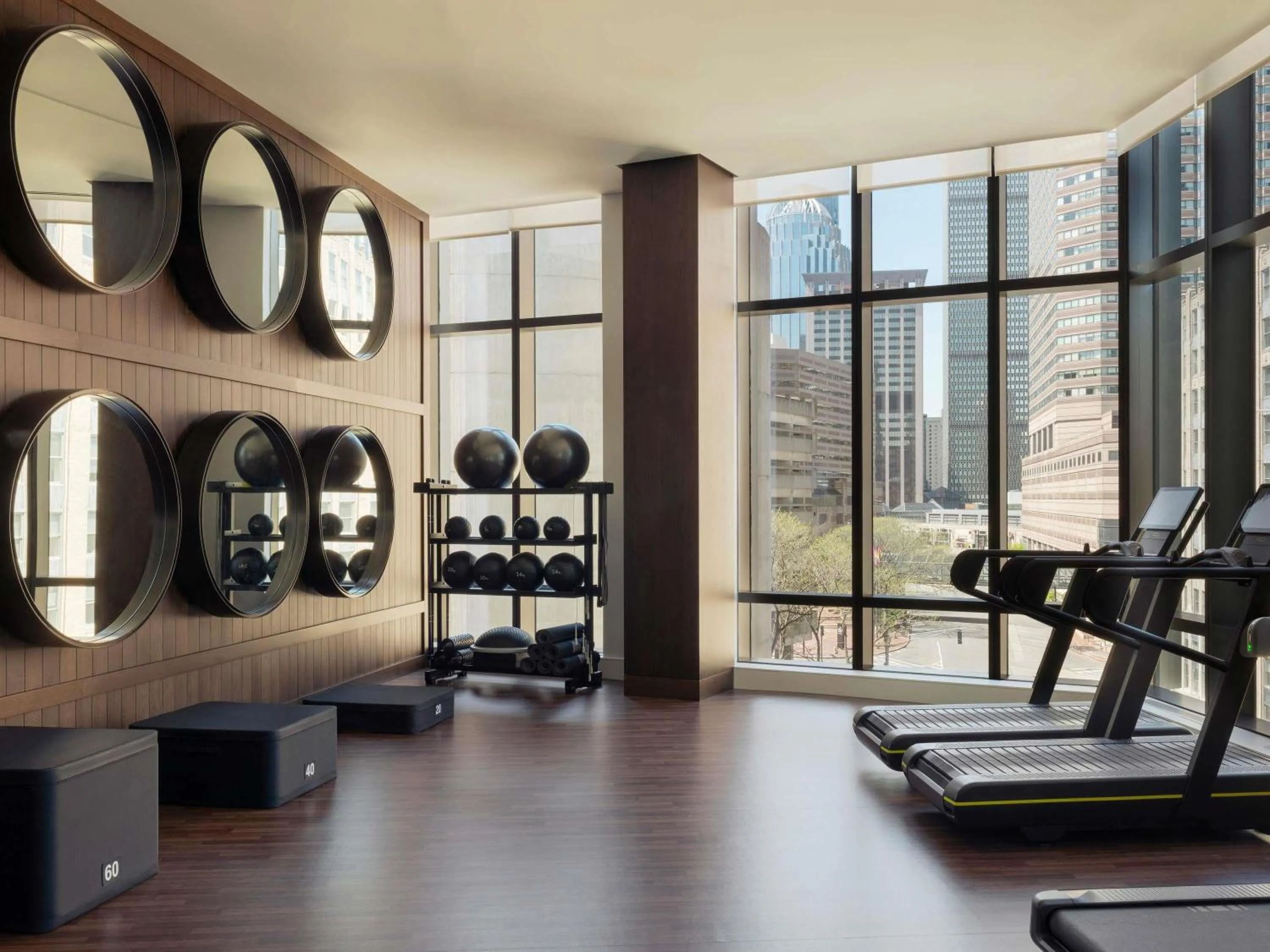 Fitness centre/facilities in Raffles Boston