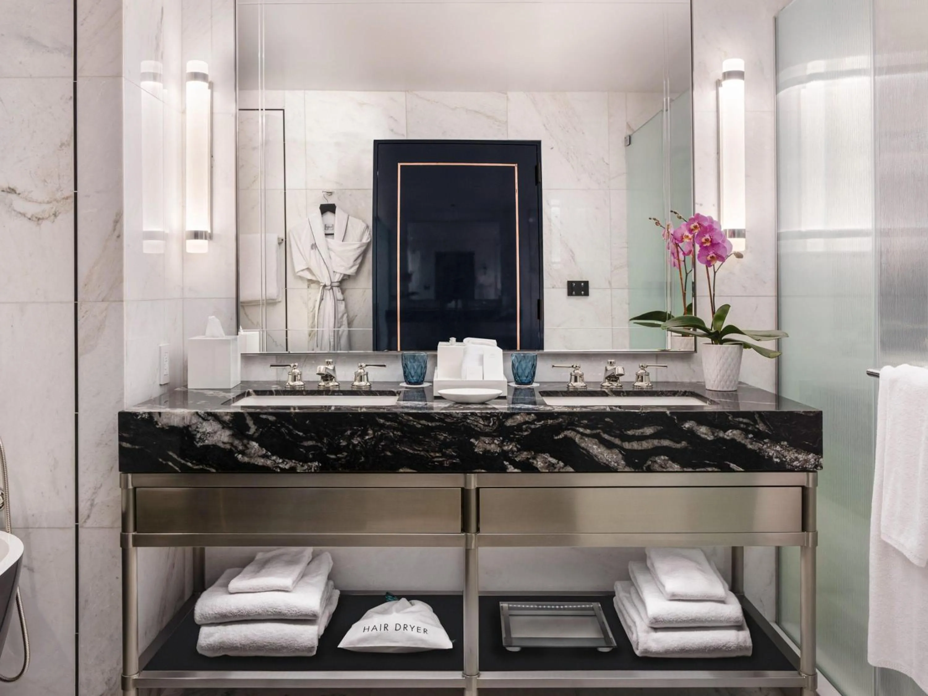 Photo of the whole room in Raffles Boston