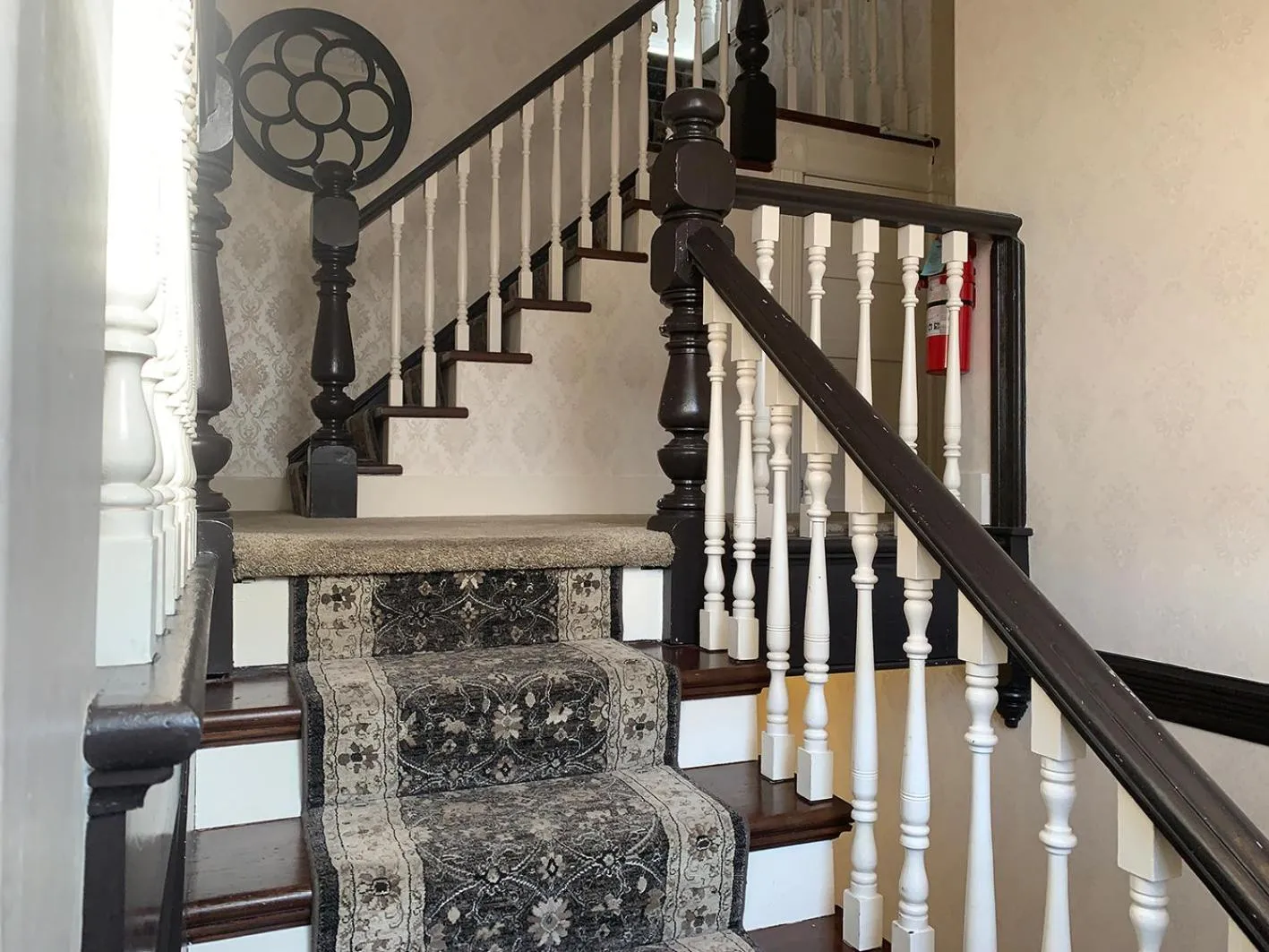 Decorative detail in Haterleigh Heritage Inn