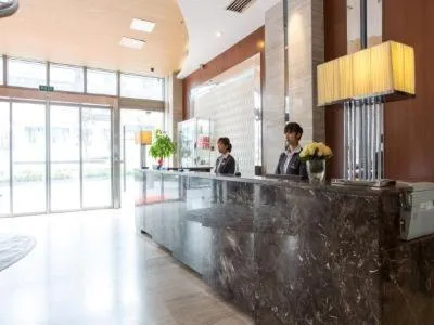 Metropolo Hotel Zhenjia Wanda Plaza Railway Station