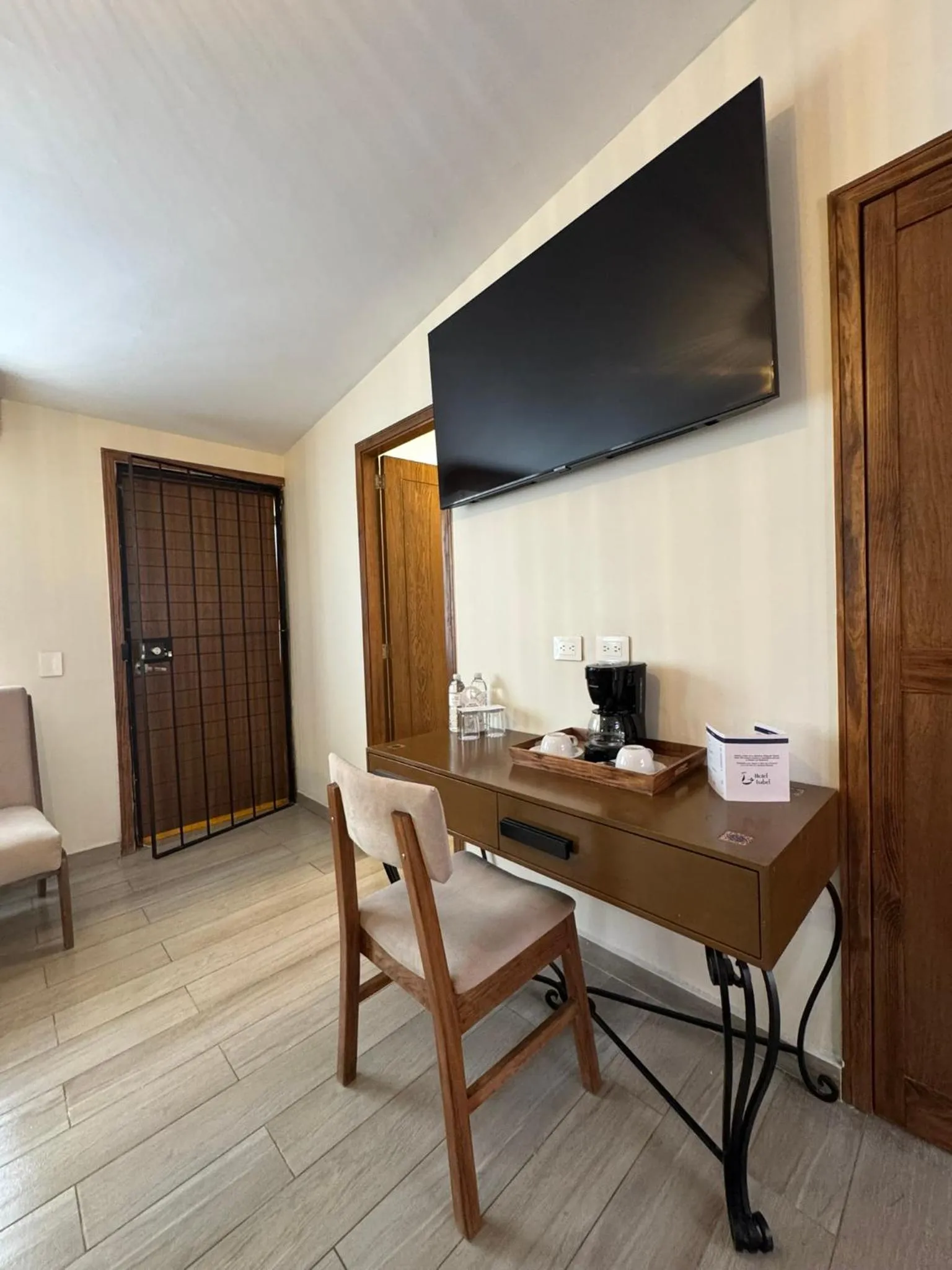 TV and multimedia in Hotel Isabel