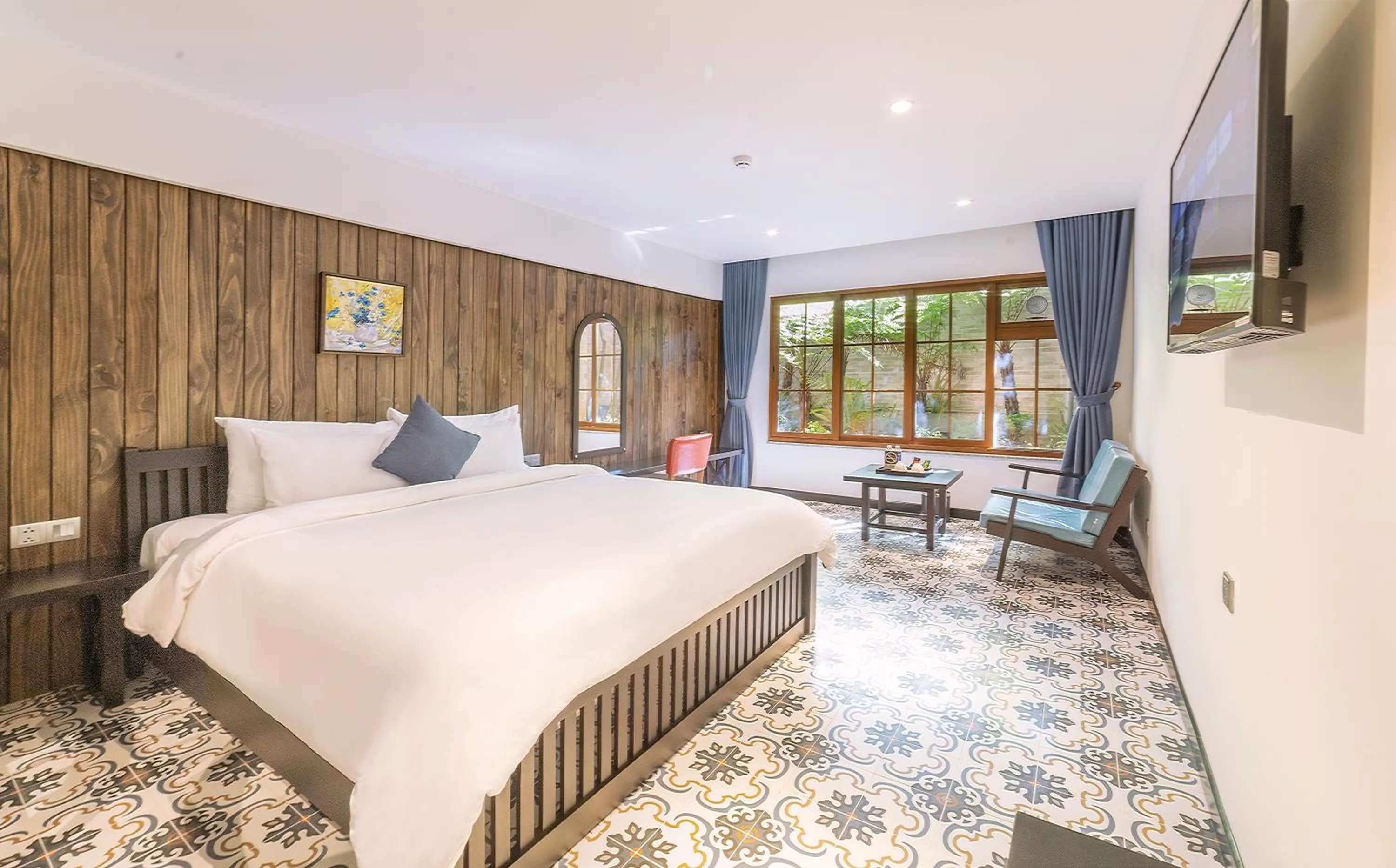 Bed in Brick House Dalat Hotel