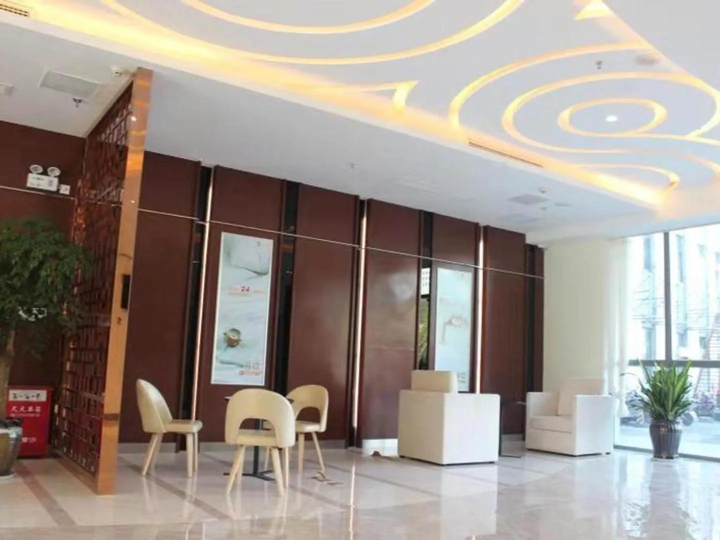 JinJiang Inn Fashion Zhenjiang Dagang Pingchang Road