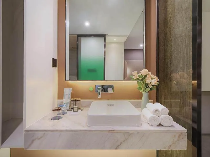 Campanile Yangzhou Slender West Lake