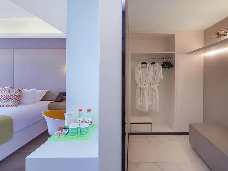 Bed in Campanile Yangzhou Slender West Lake