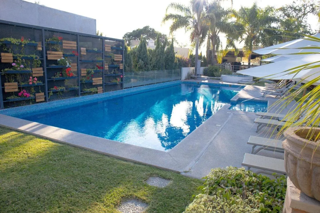 Swimming pool in Hotel del Pescador