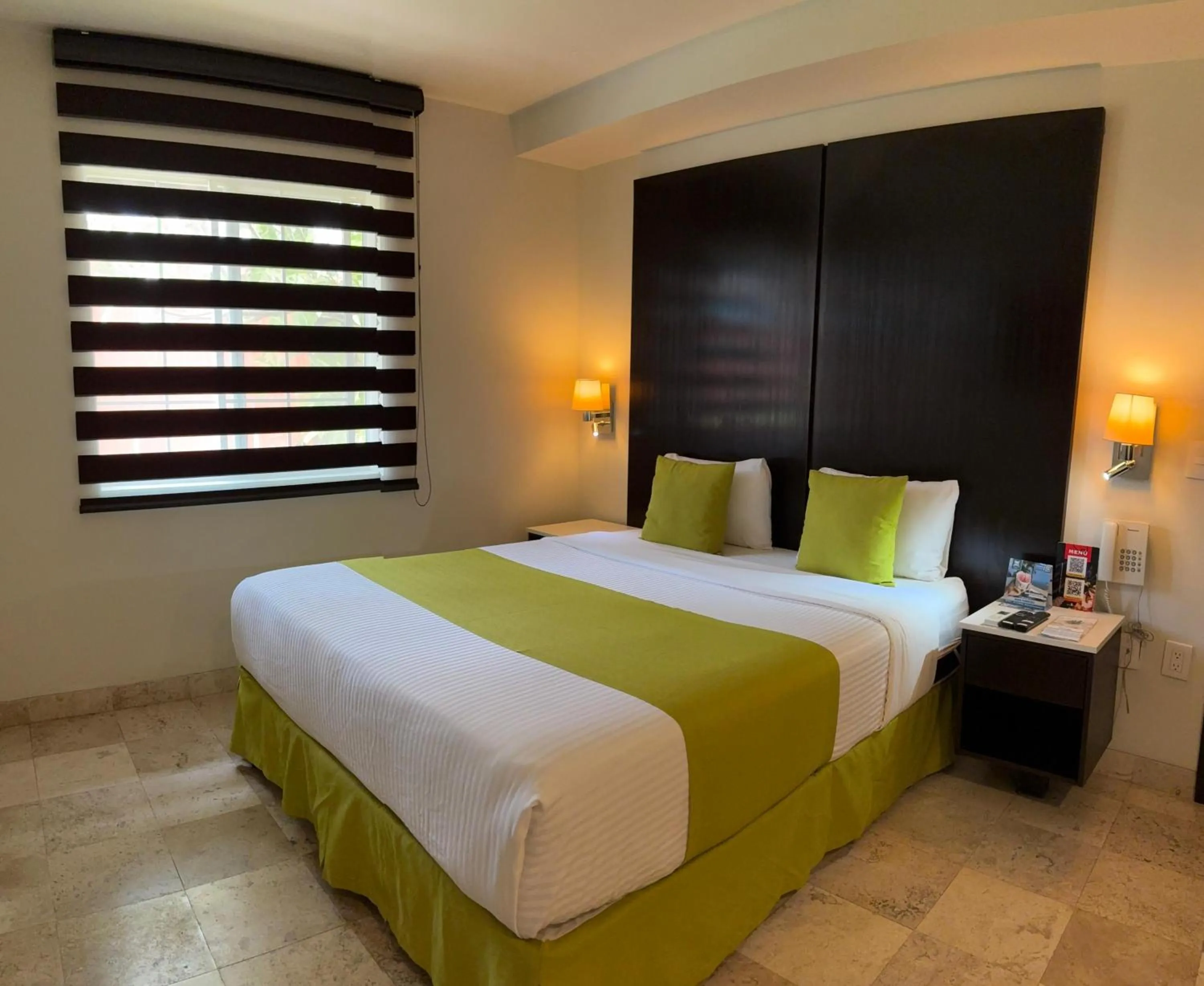 Bedroom, Bed in Hotel del Pescador