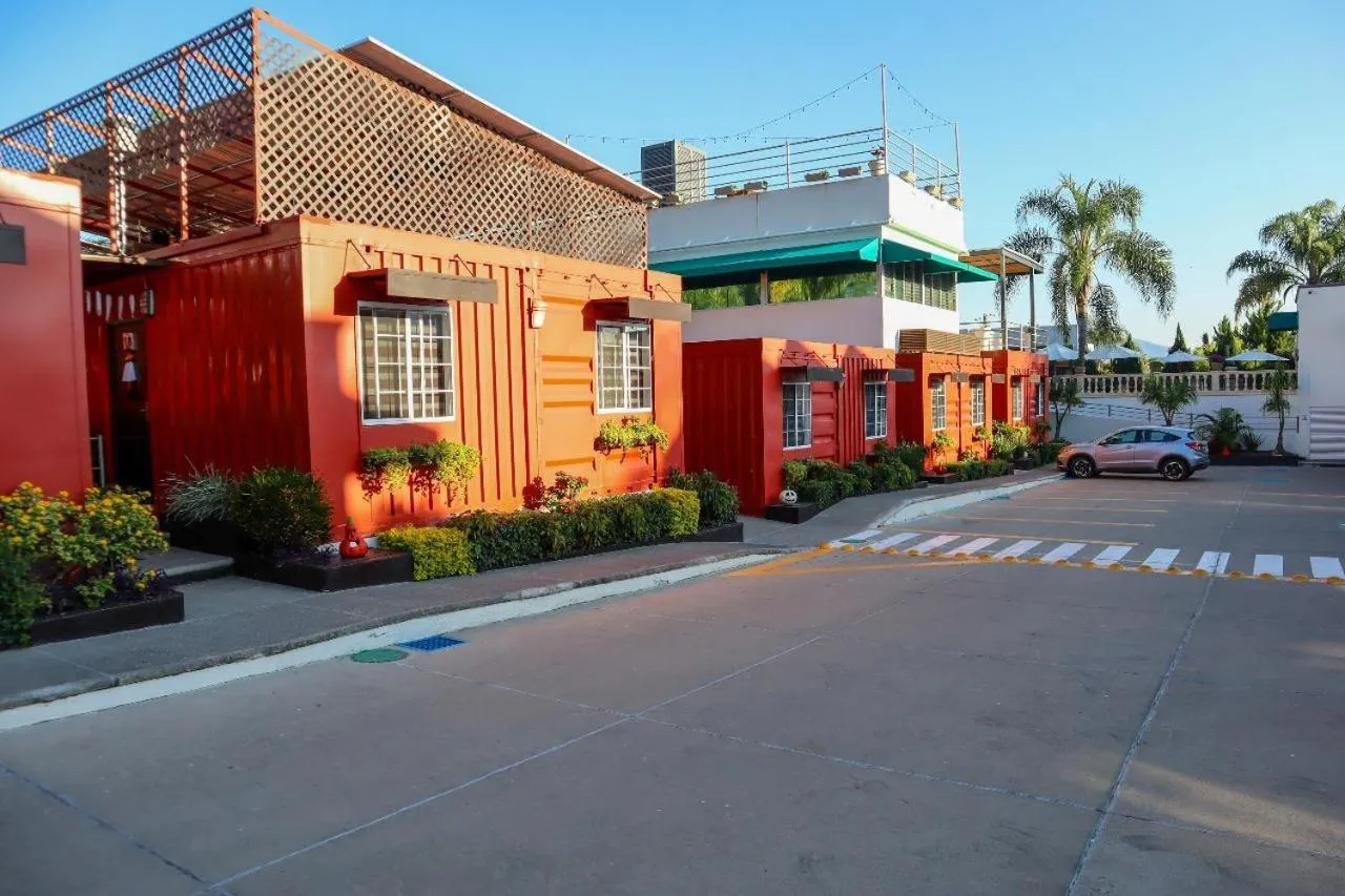 Property building in Hotel del Pescador