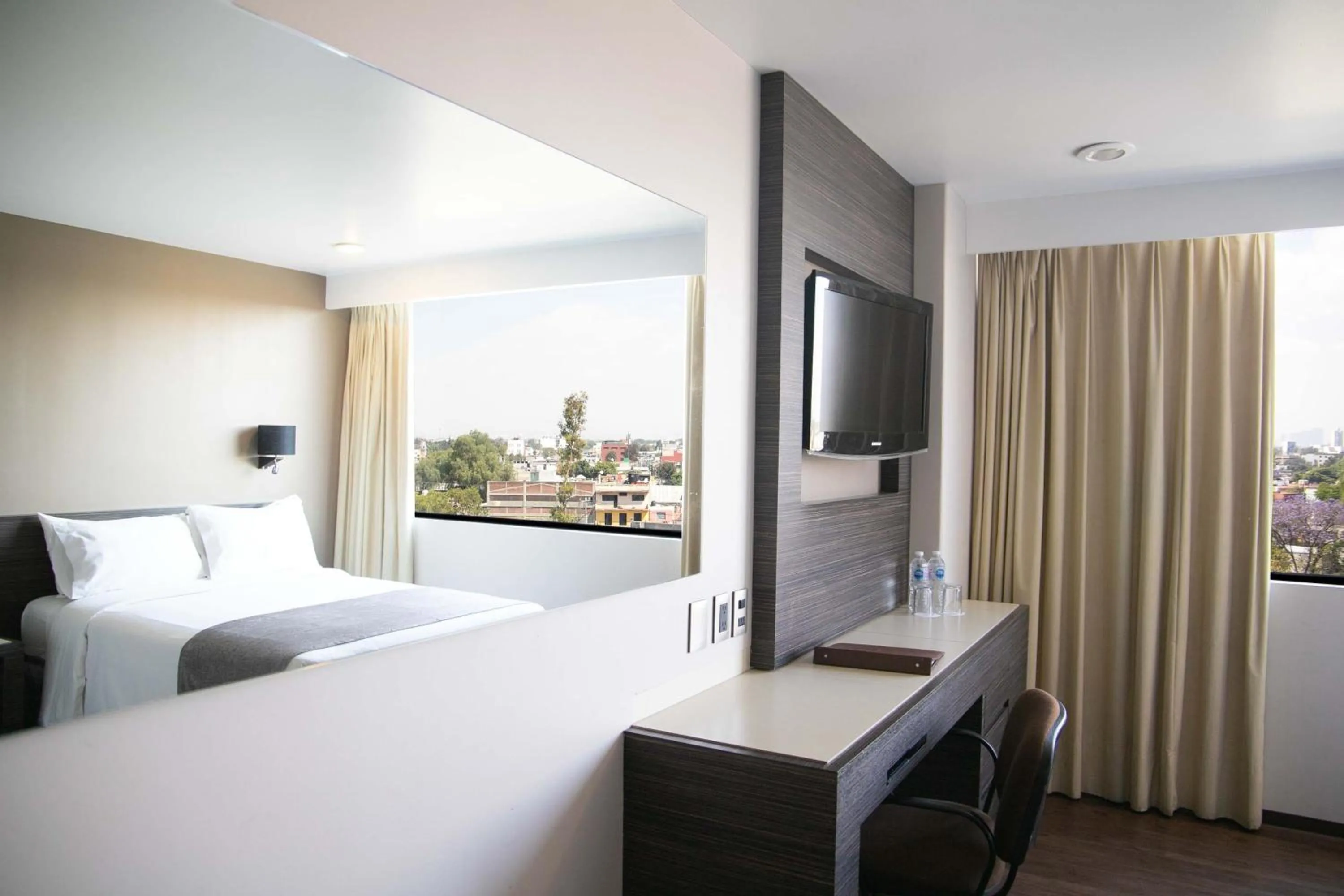 TV and multimedia, Bed in Hotel Brasilia