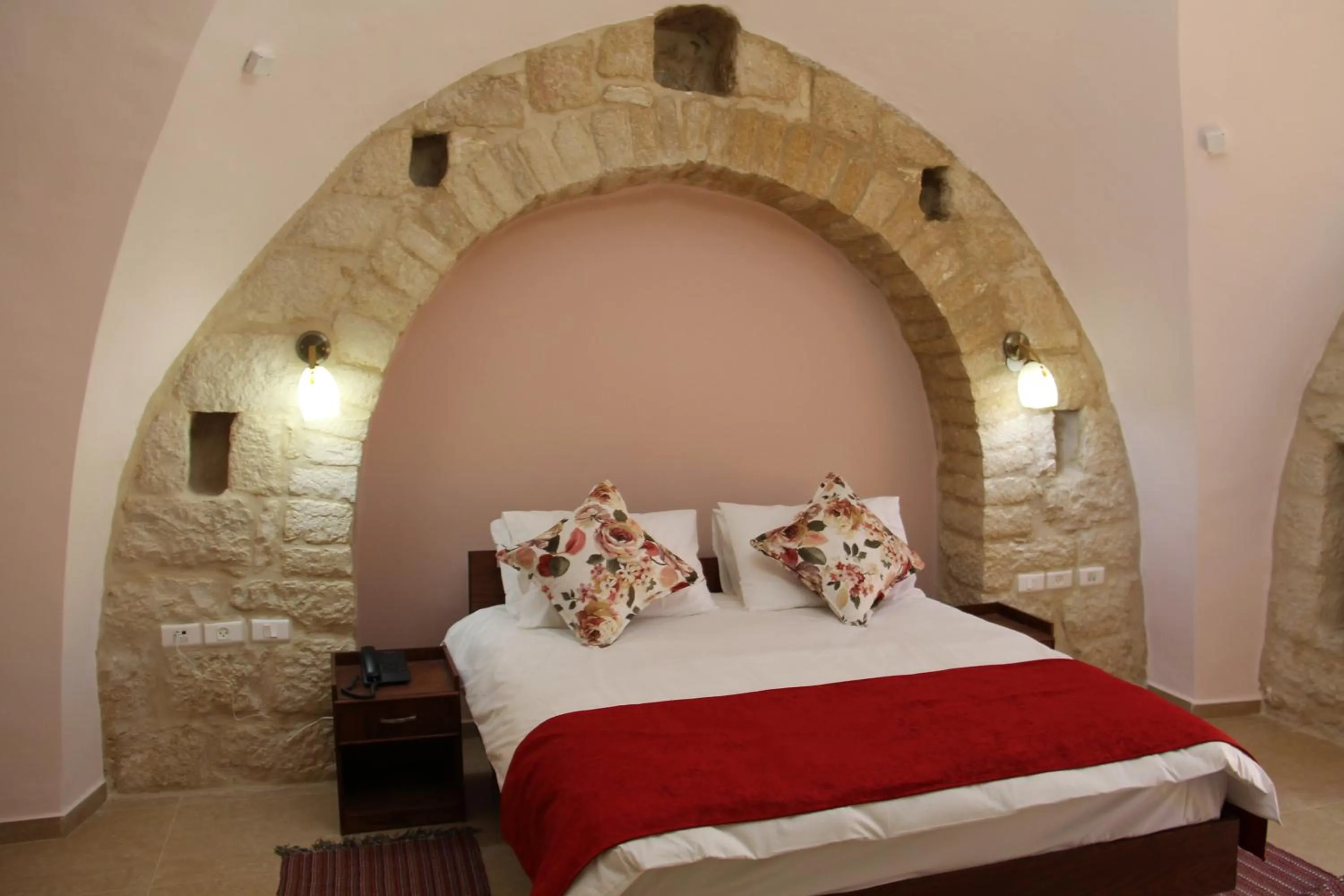 Bed in Dar Sitti Aziza