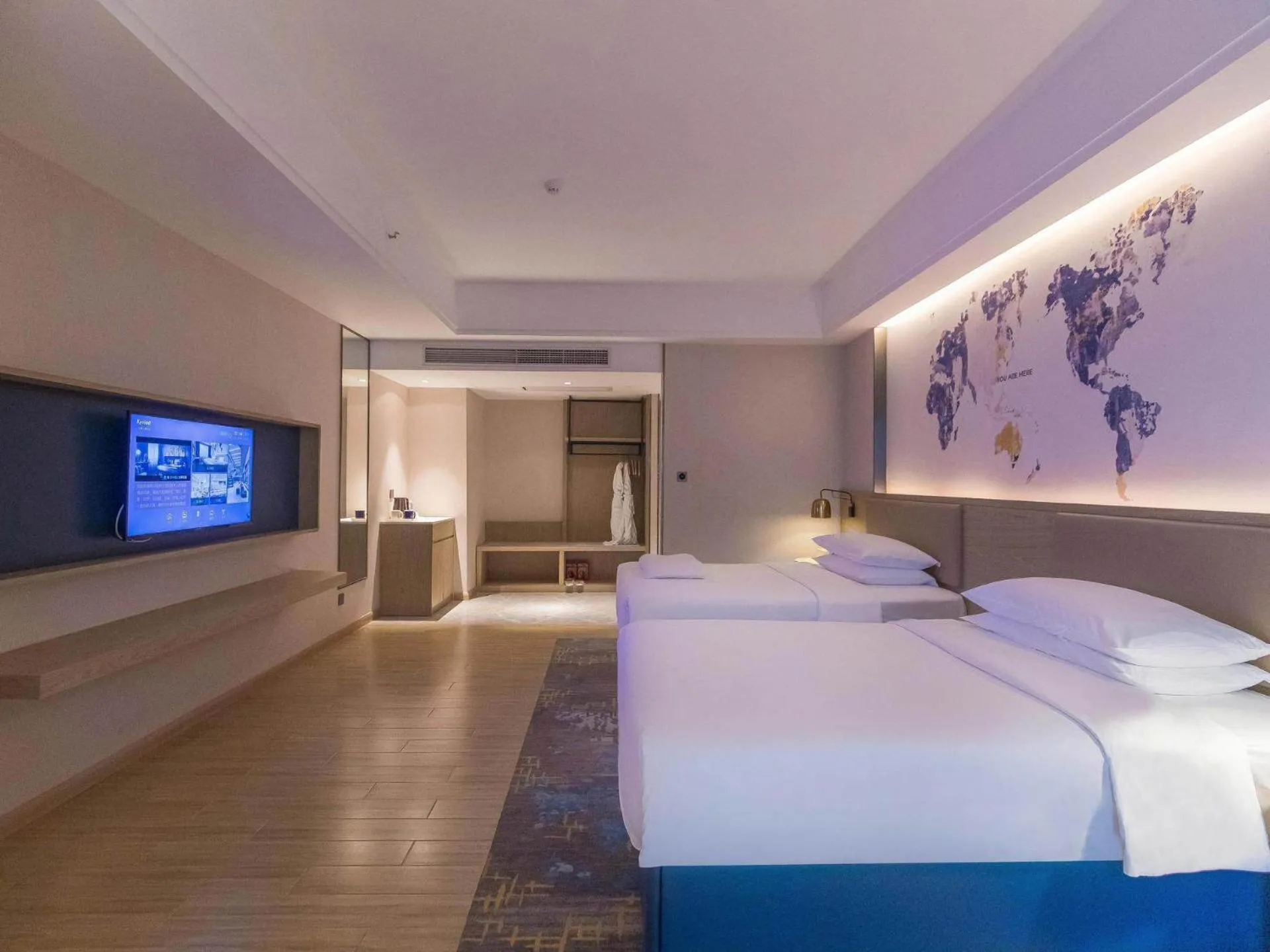 Bed in Kyriad Marvelous Hotel Shenzhen Linheng Plaza Liuyue Subway Station