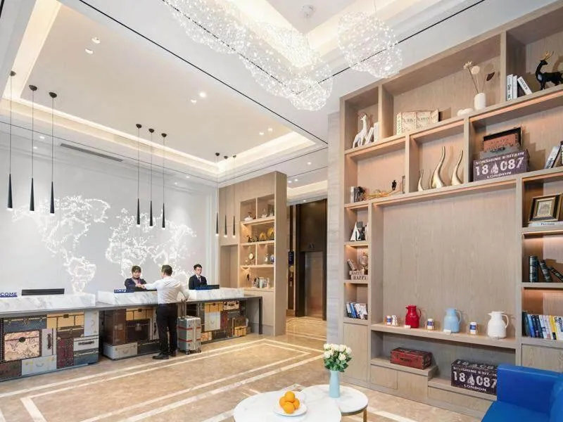 Kyriad Marvelous Hotel Shenzhen Baoan Gushu Metro Station