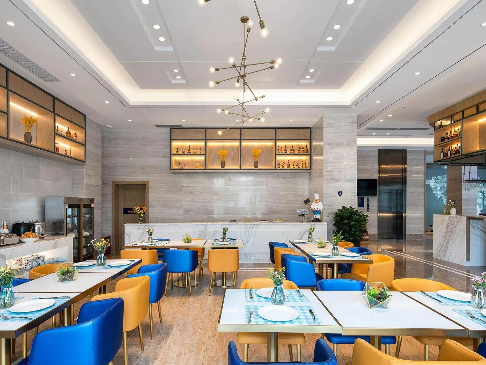 Kyriad Marvelous Hotel Luoding Ring City East Road