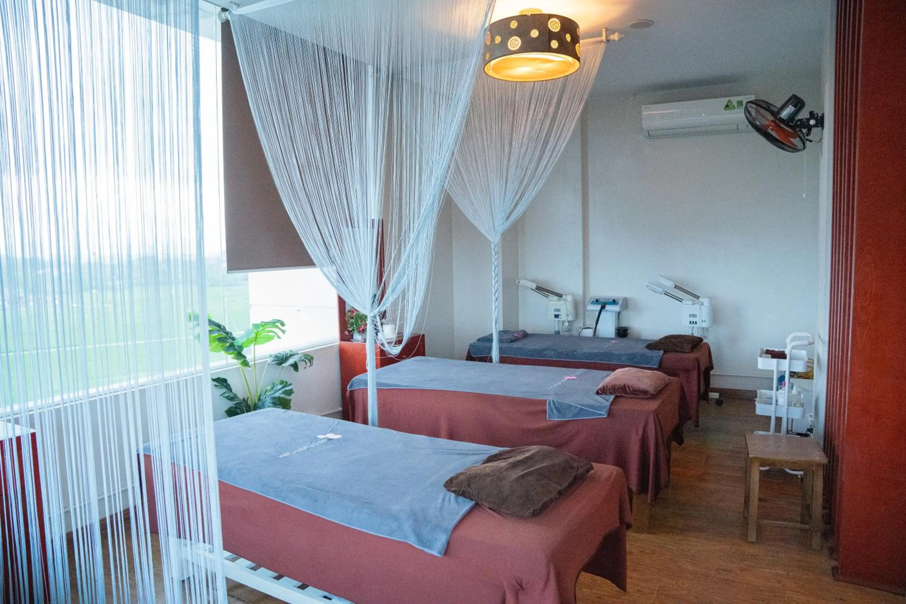 Spa and wellness centre/facilities, Bed in Hòa Nam Hotel