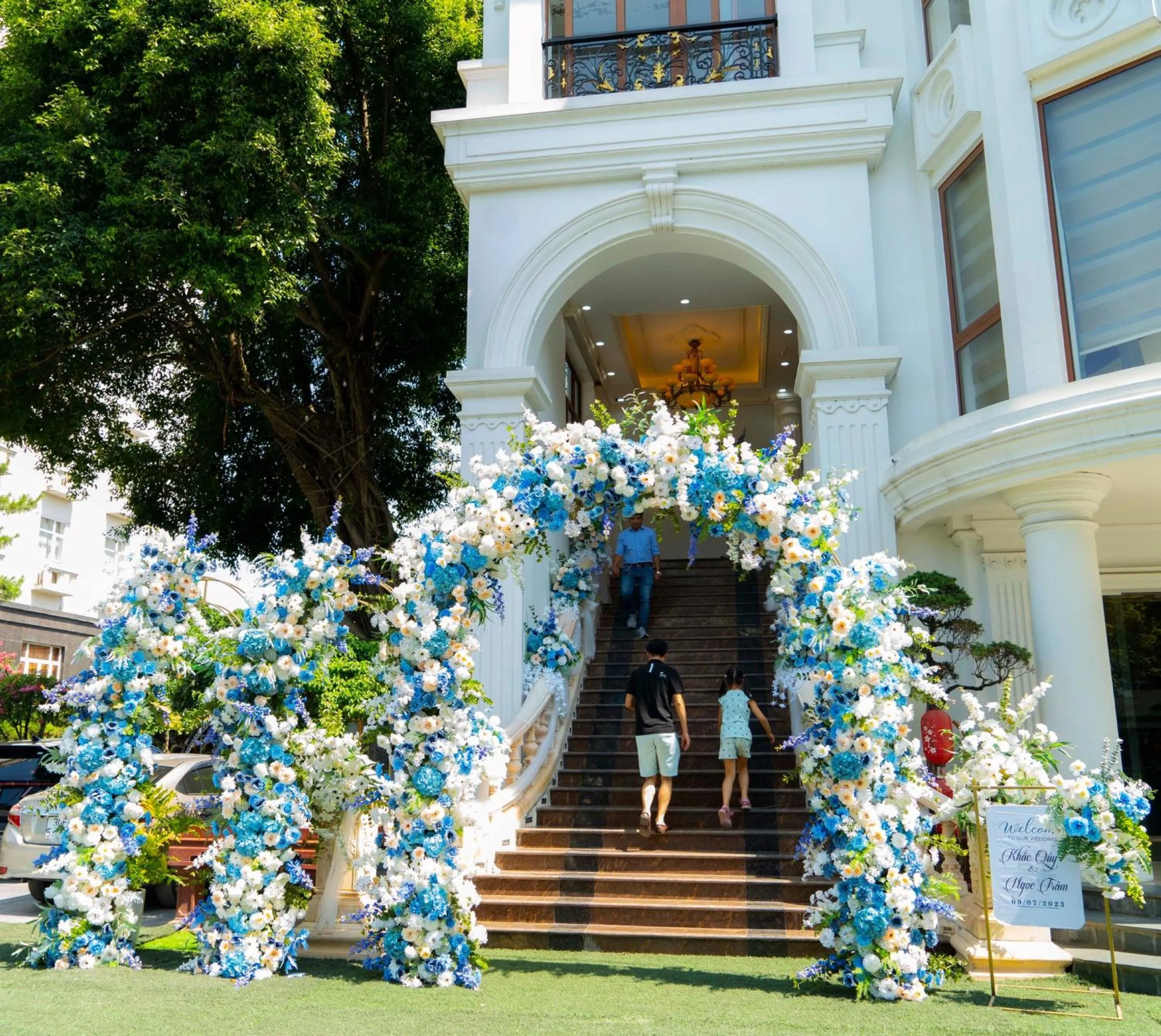 Nearby landmark in Hòa Nam Hotel