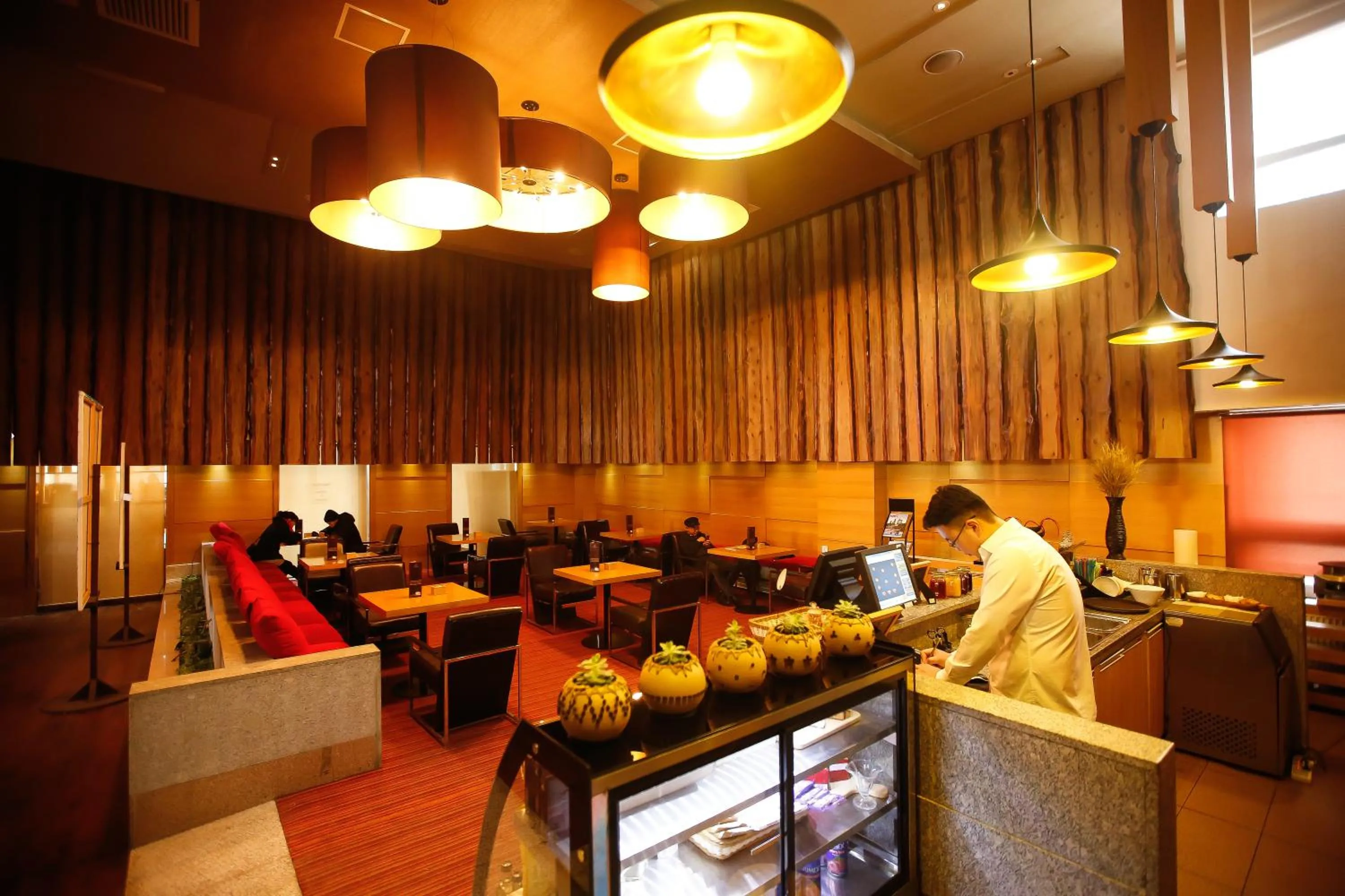 Restaurant/places to eat in The Corporate Hotel and Convention Centre