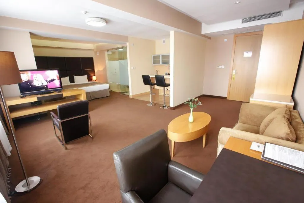 Photo of the whole room in The Corporate Hotel and Convention Centre