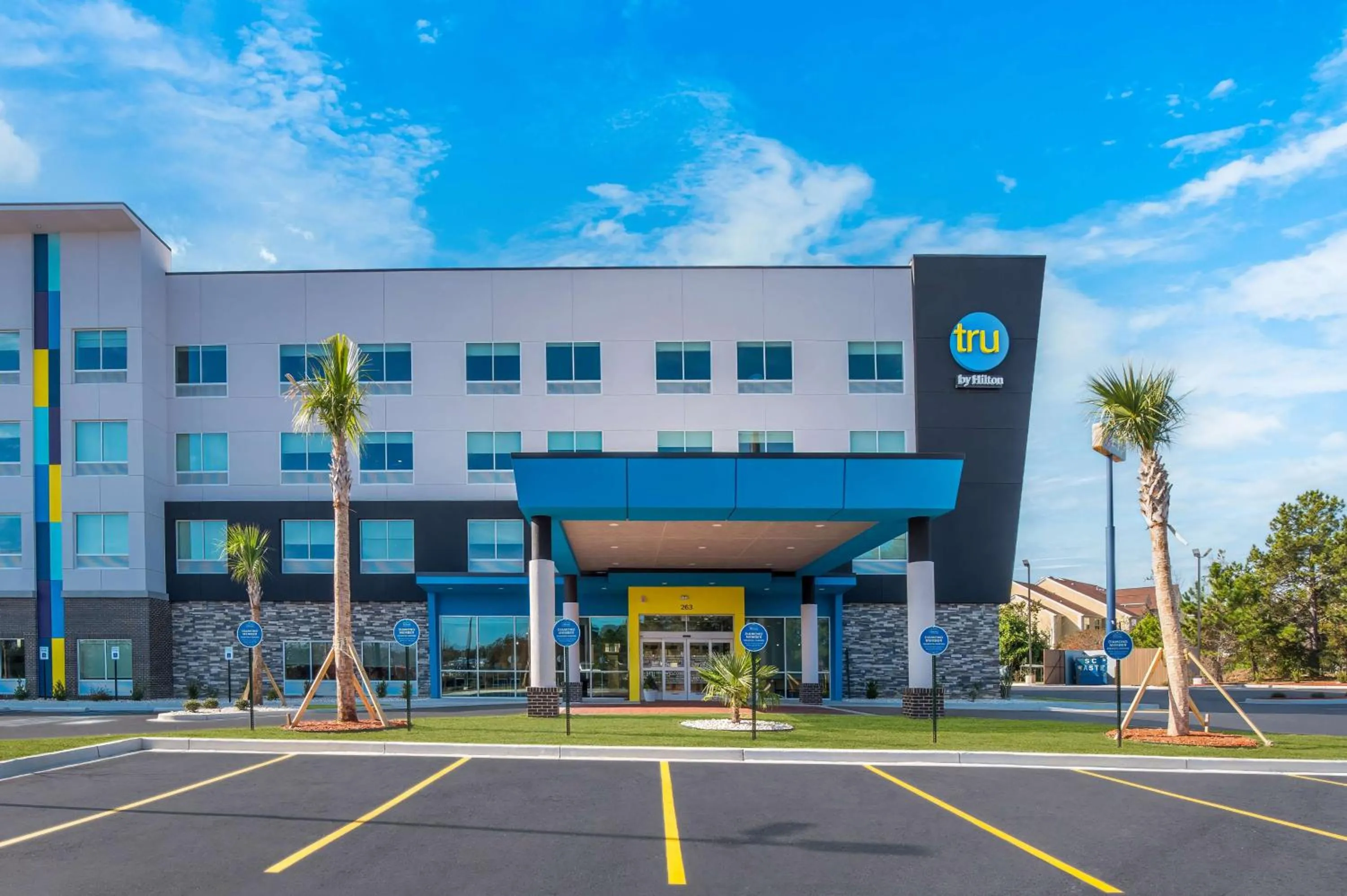 Property building in Tru By Hilton Santee