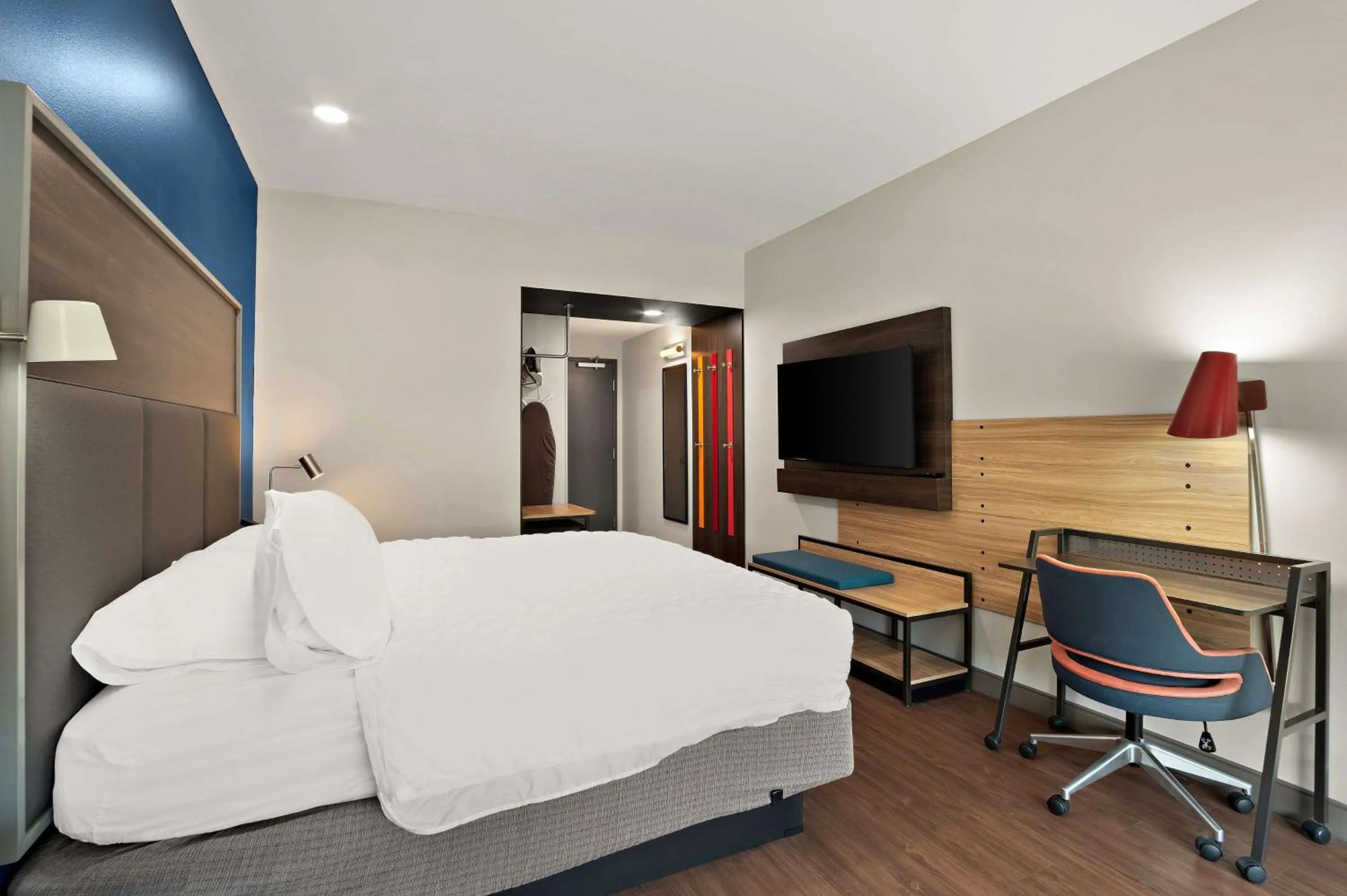Bedroom, Bed in Tru By Hilton Santee