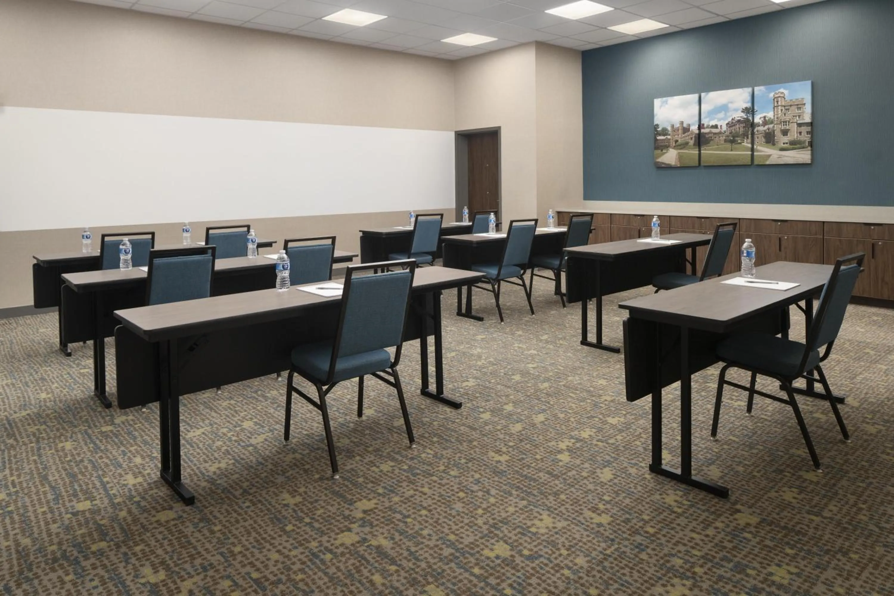 Meeting/conference room in Hampton Inn & Suites Somerset