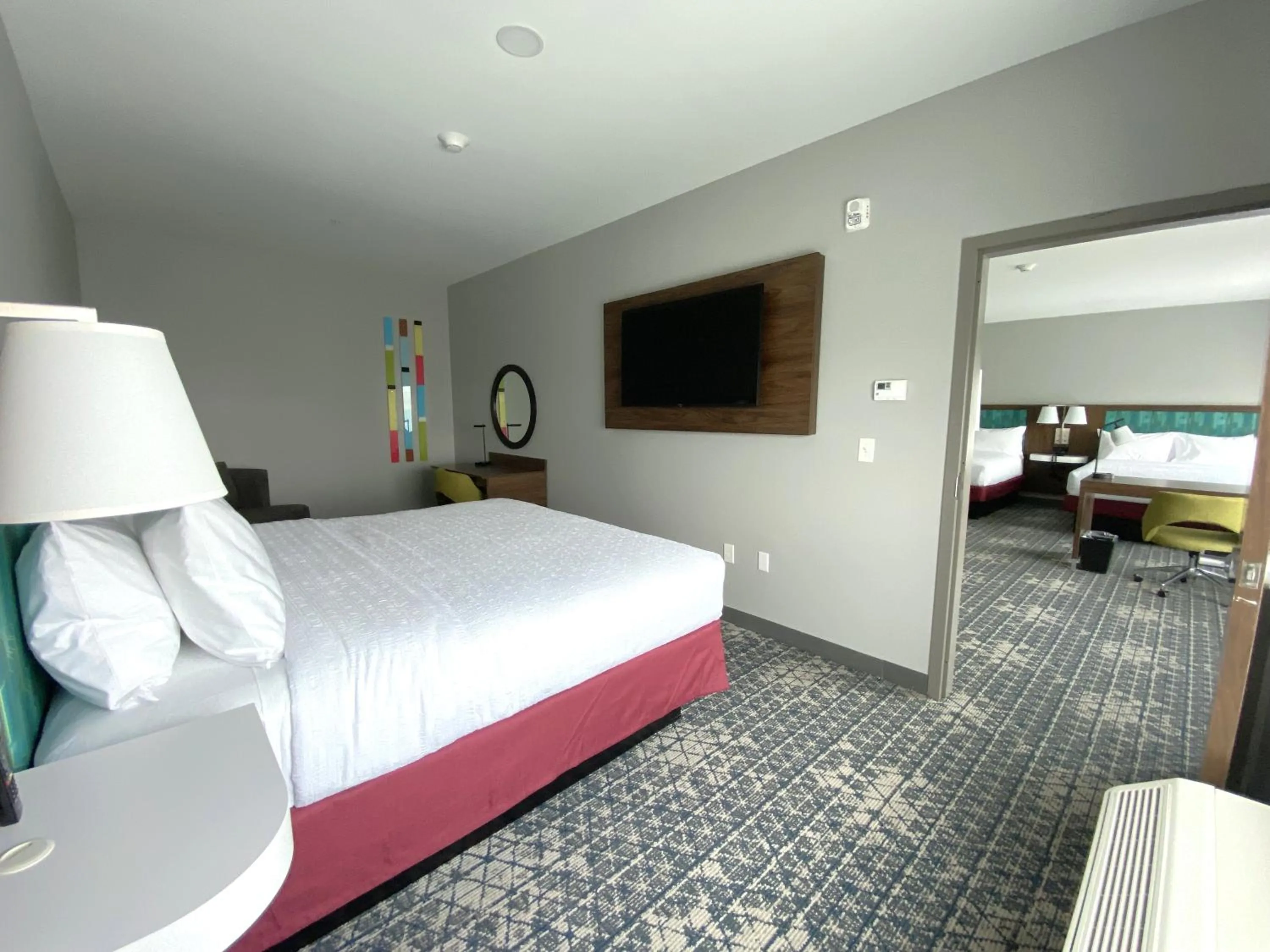 Bed in Hampton Inn & Suites Somerset