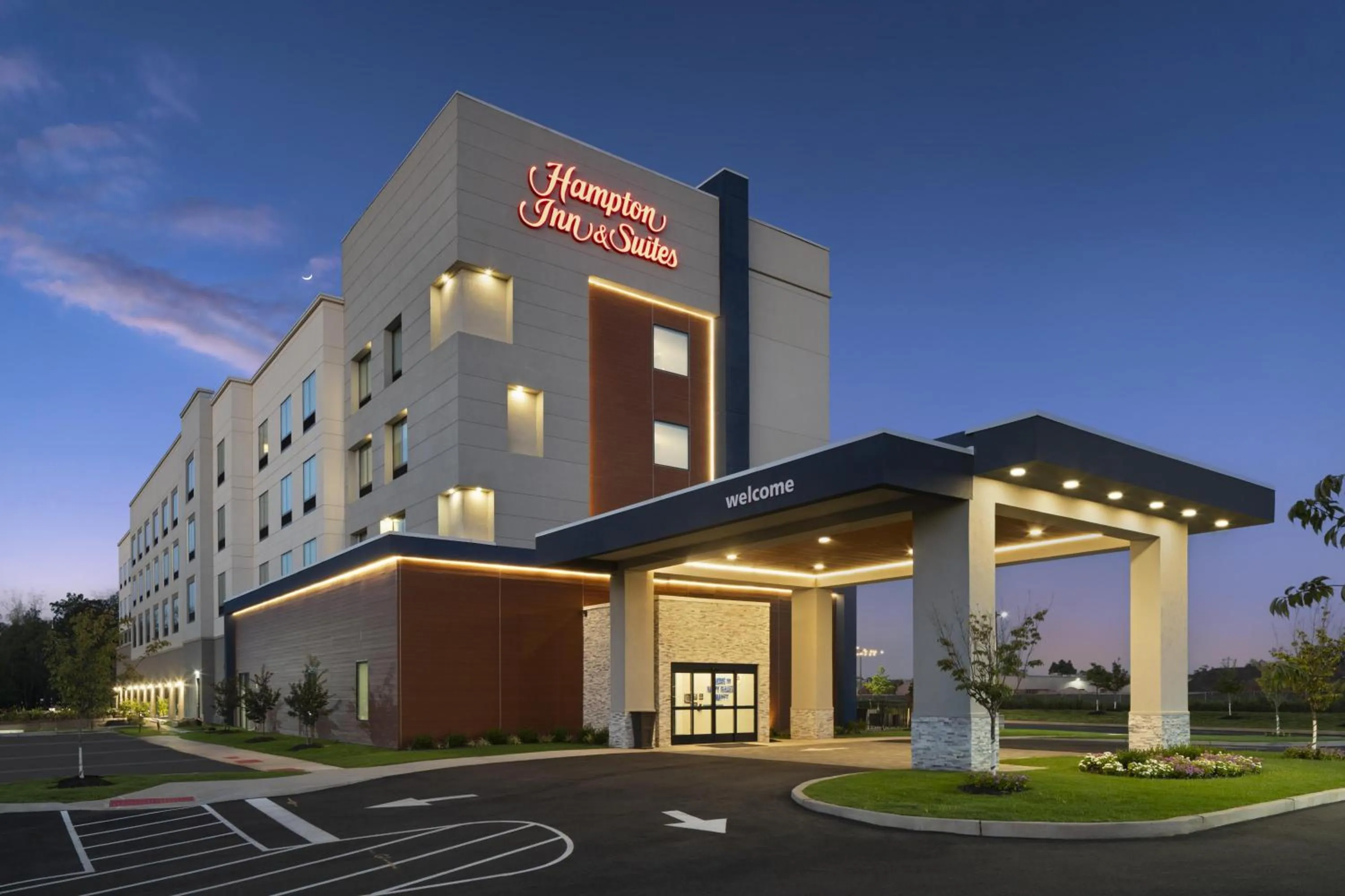 Property building in Hampton Inn & Suites Somerset