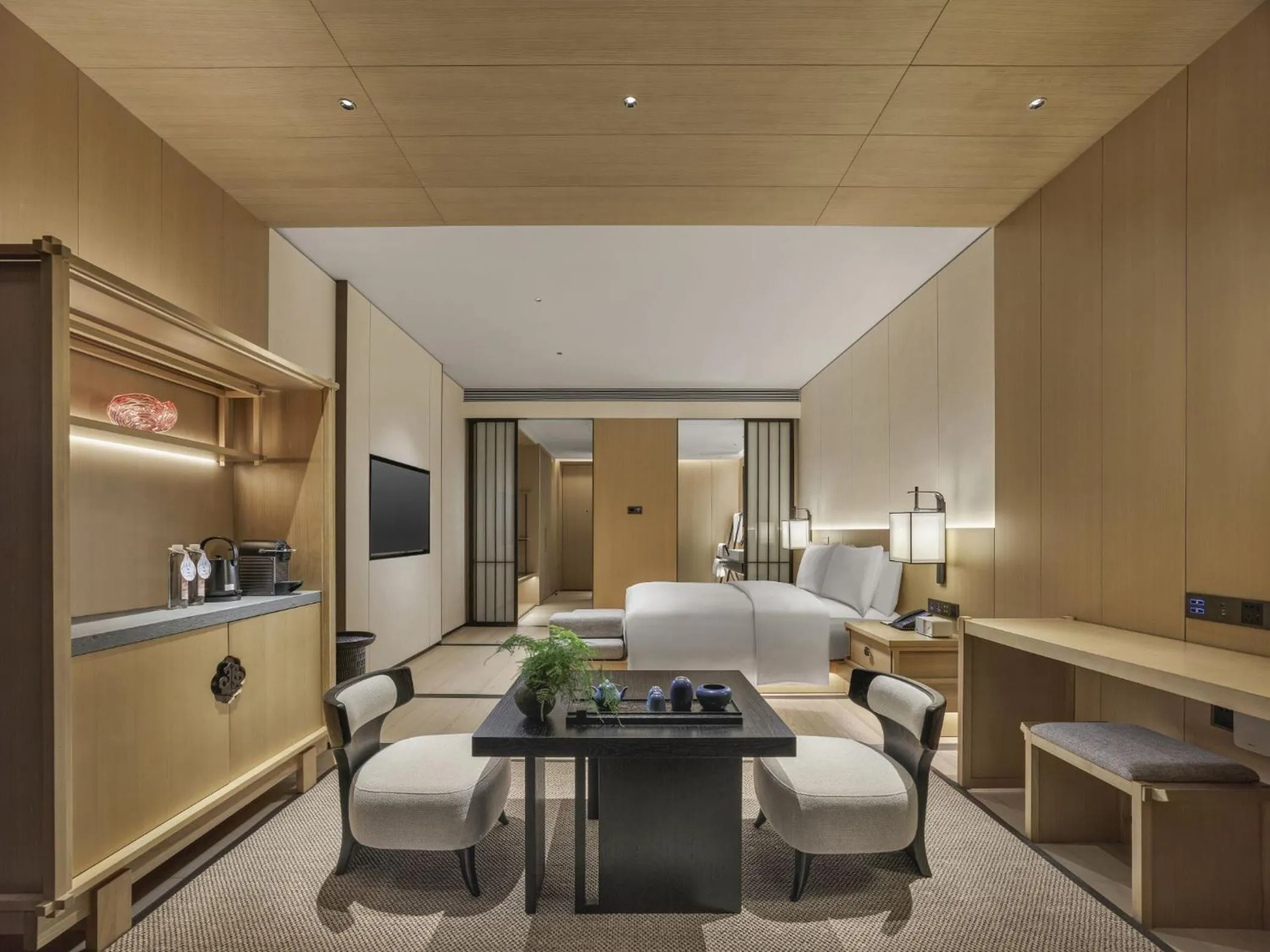 Bedroom, Bed in Hilton Nanjing Niushoushan