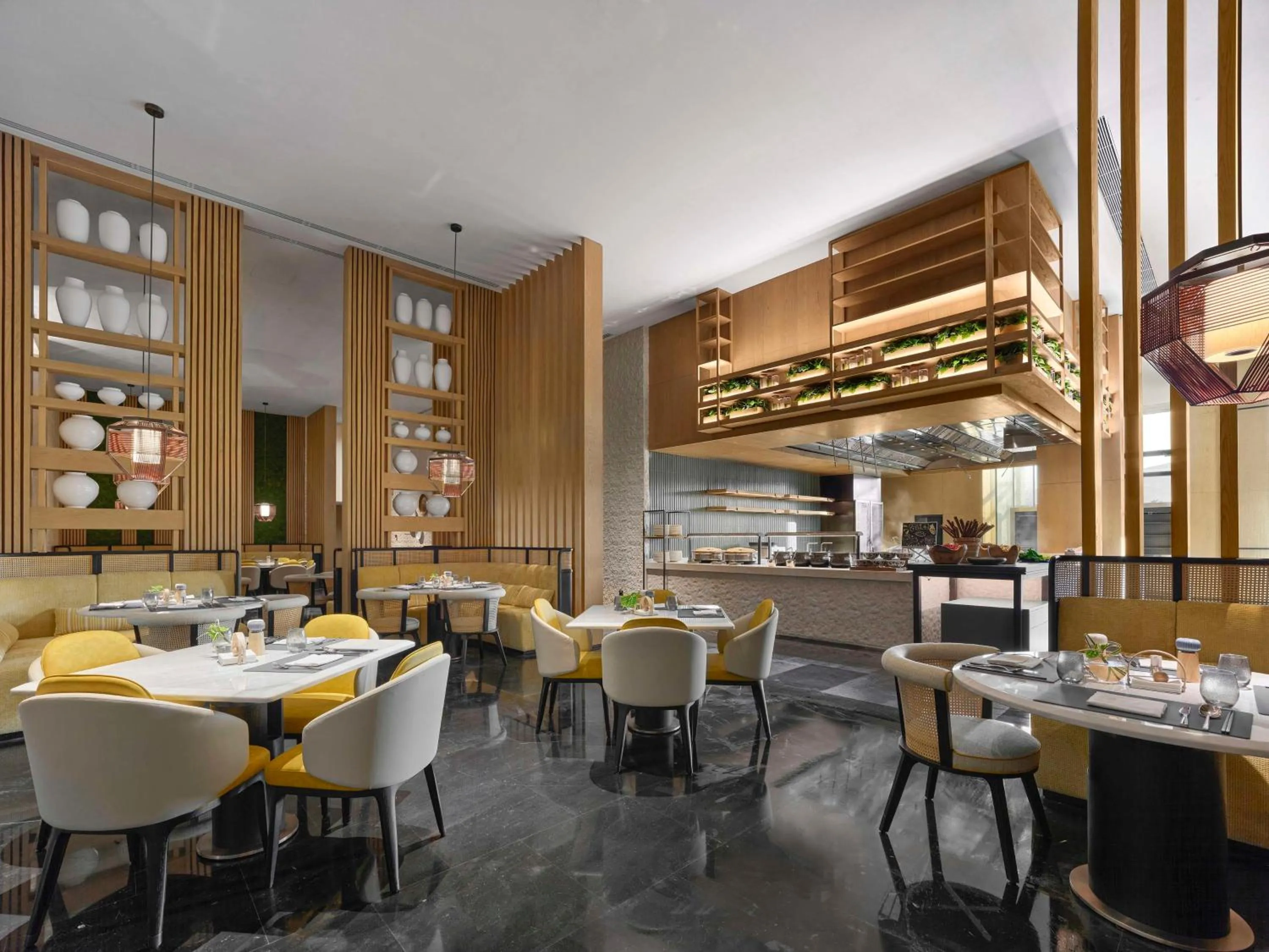 Restaurant/places to eat in Hilton Nanjing Niushoushan