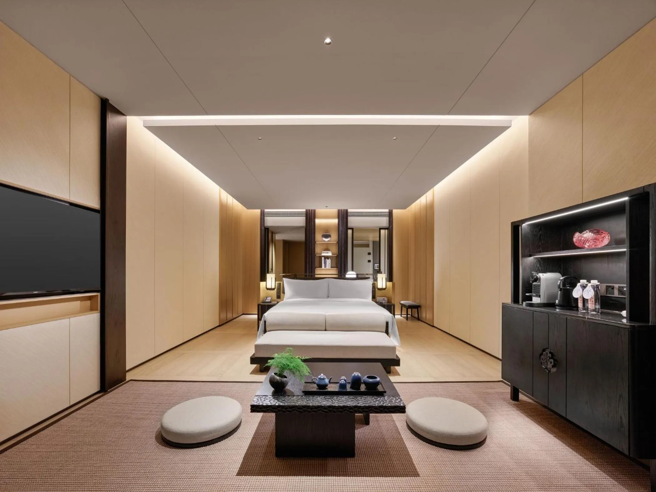 Bedroom, Bed in Hilton Nanjing Niushoushan