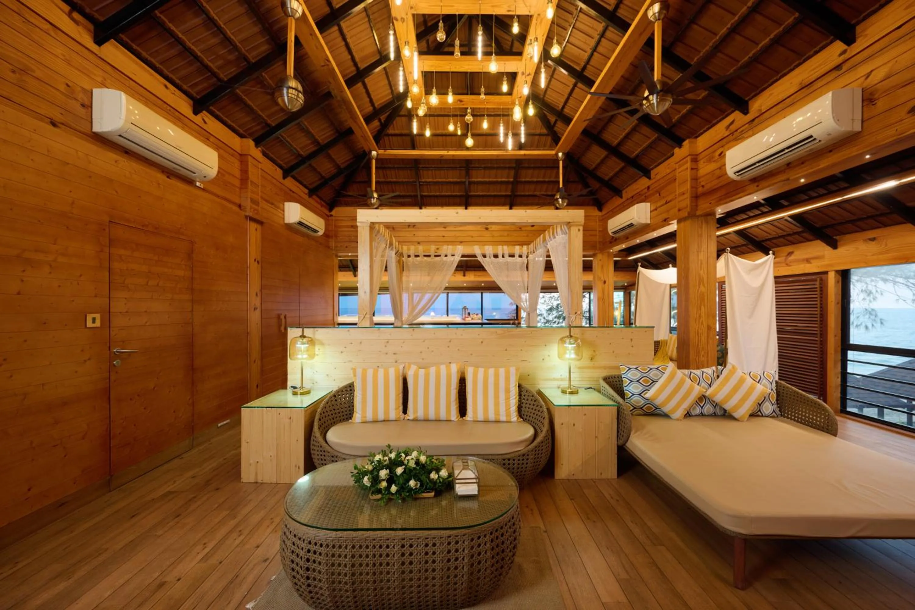 Maliekal Heritance Cherai Beach Cochin