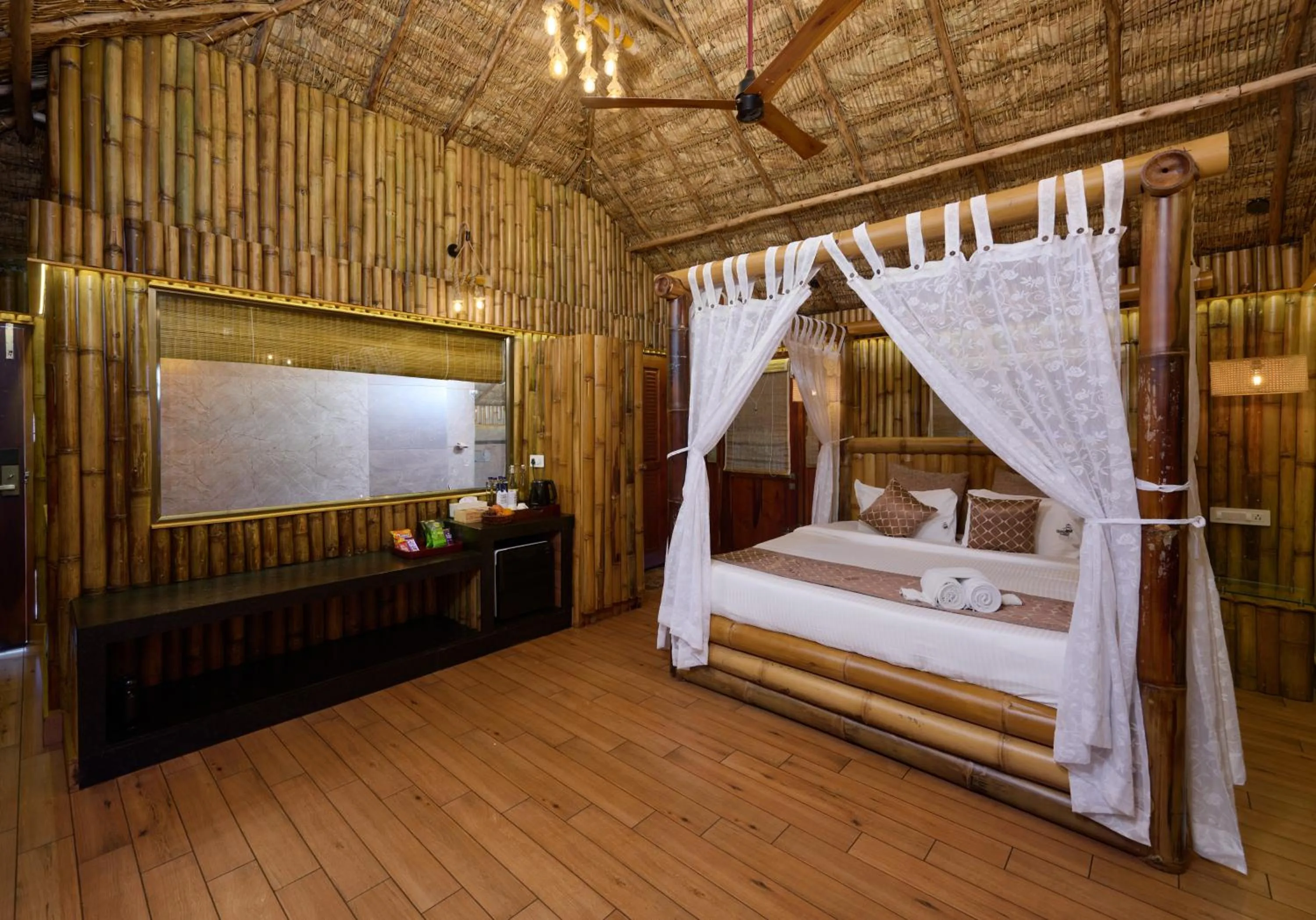 Bed in Maliekal Heritance Cherai Beach Cochin