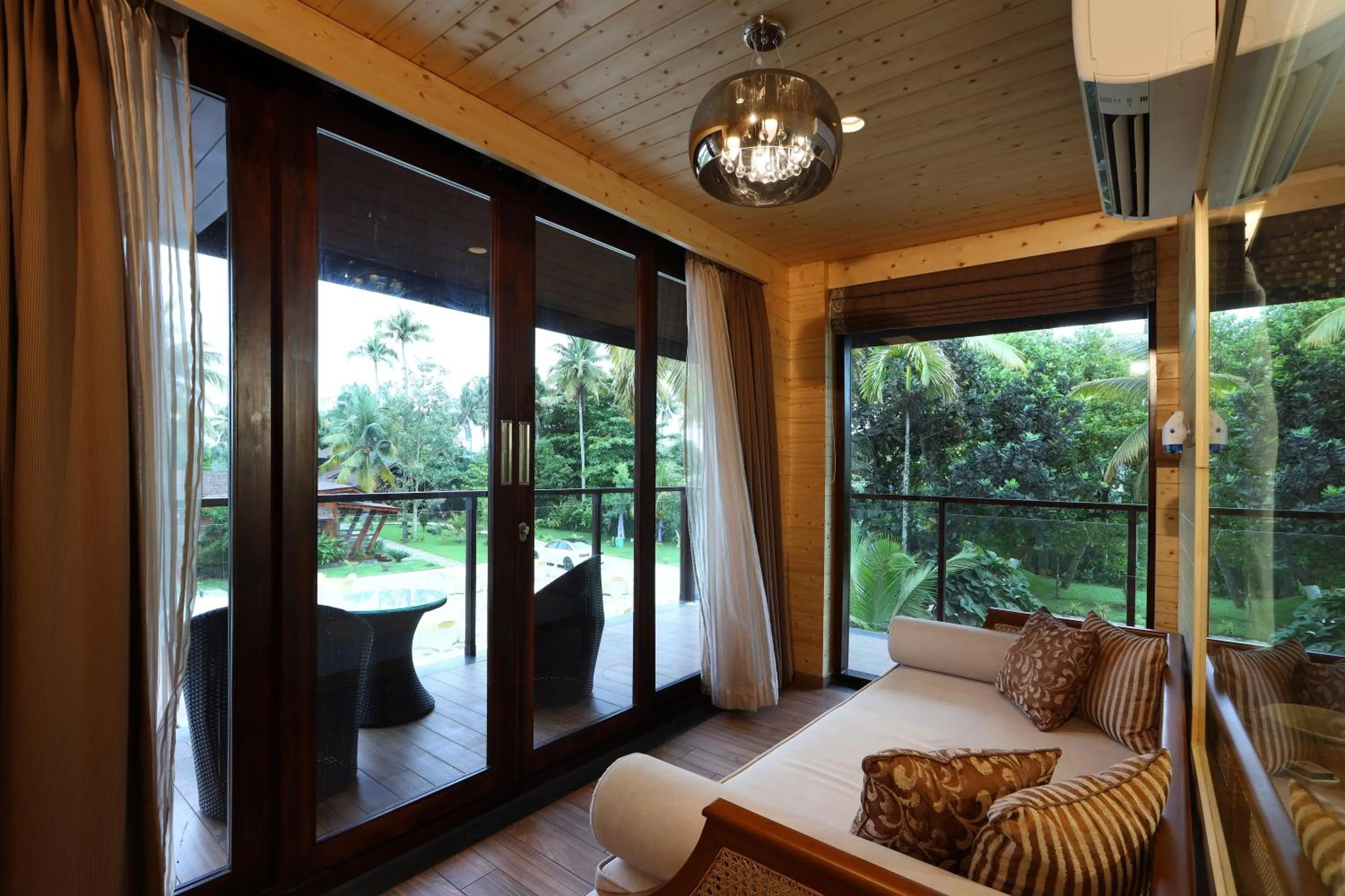 Living room in Maliekal Heritance Cherai Beach Cochin