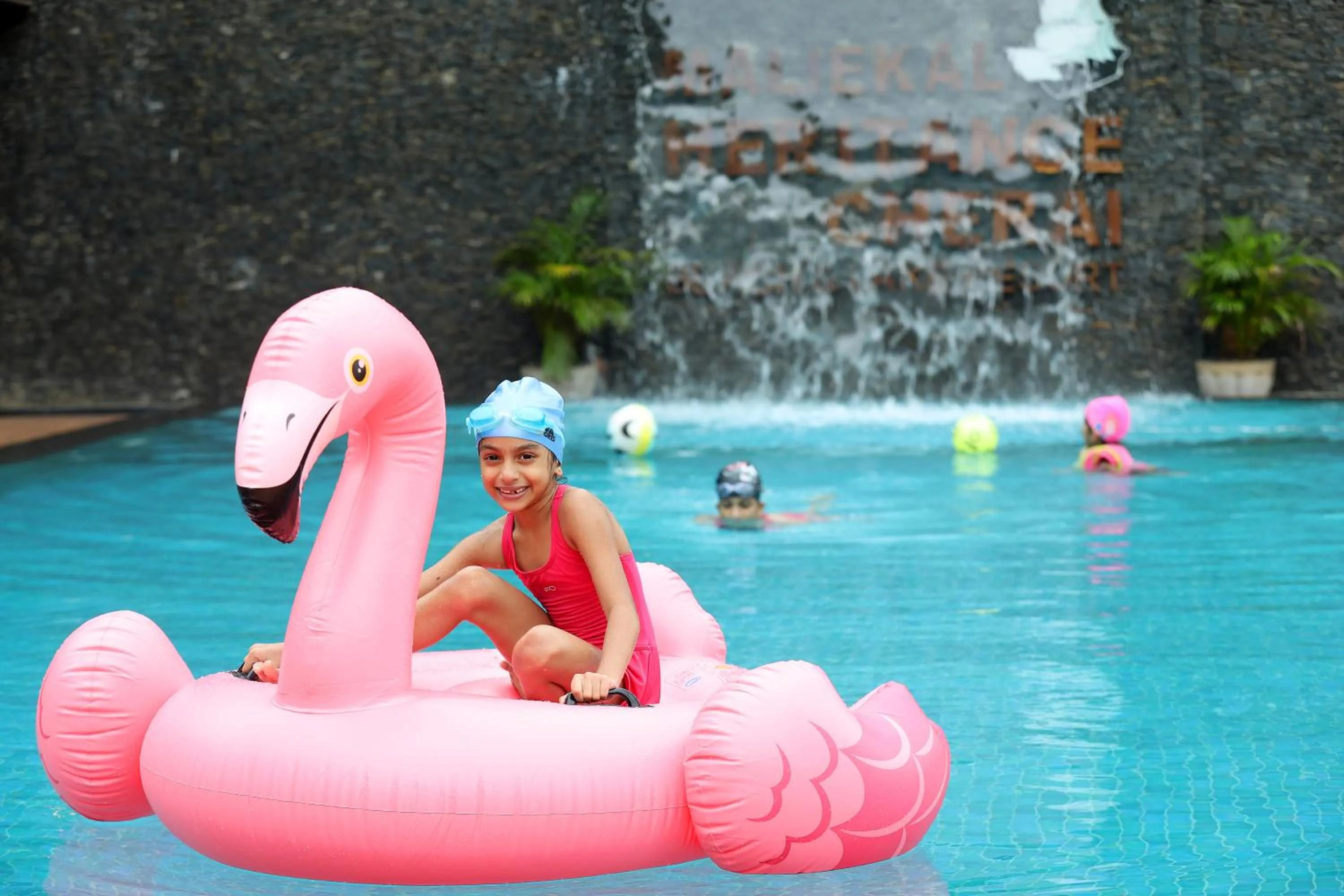 Swimming pool in Maliekal Heritance Cherai Beach Cochin