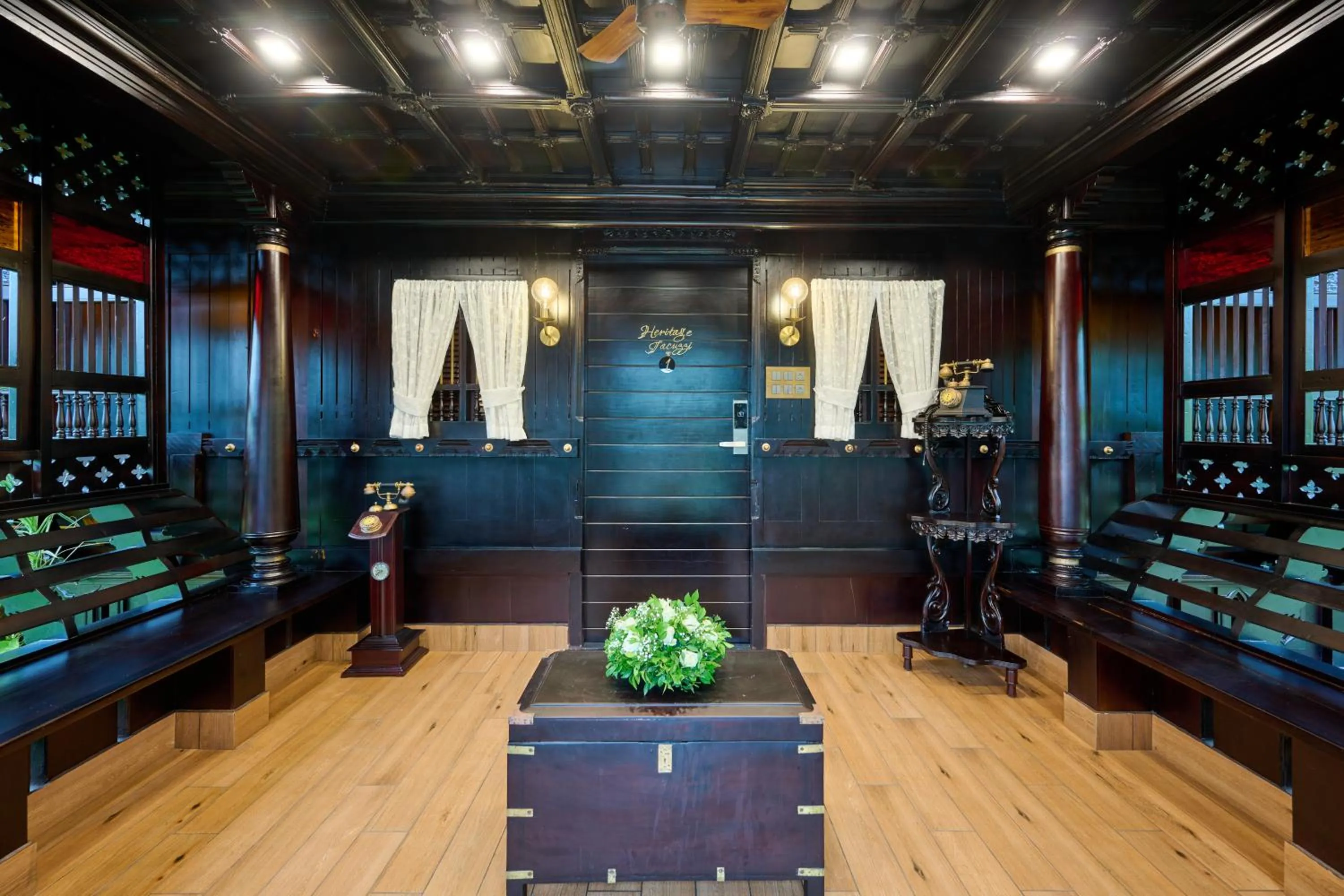 Maliekal Heritance Cherai Beach Cochin