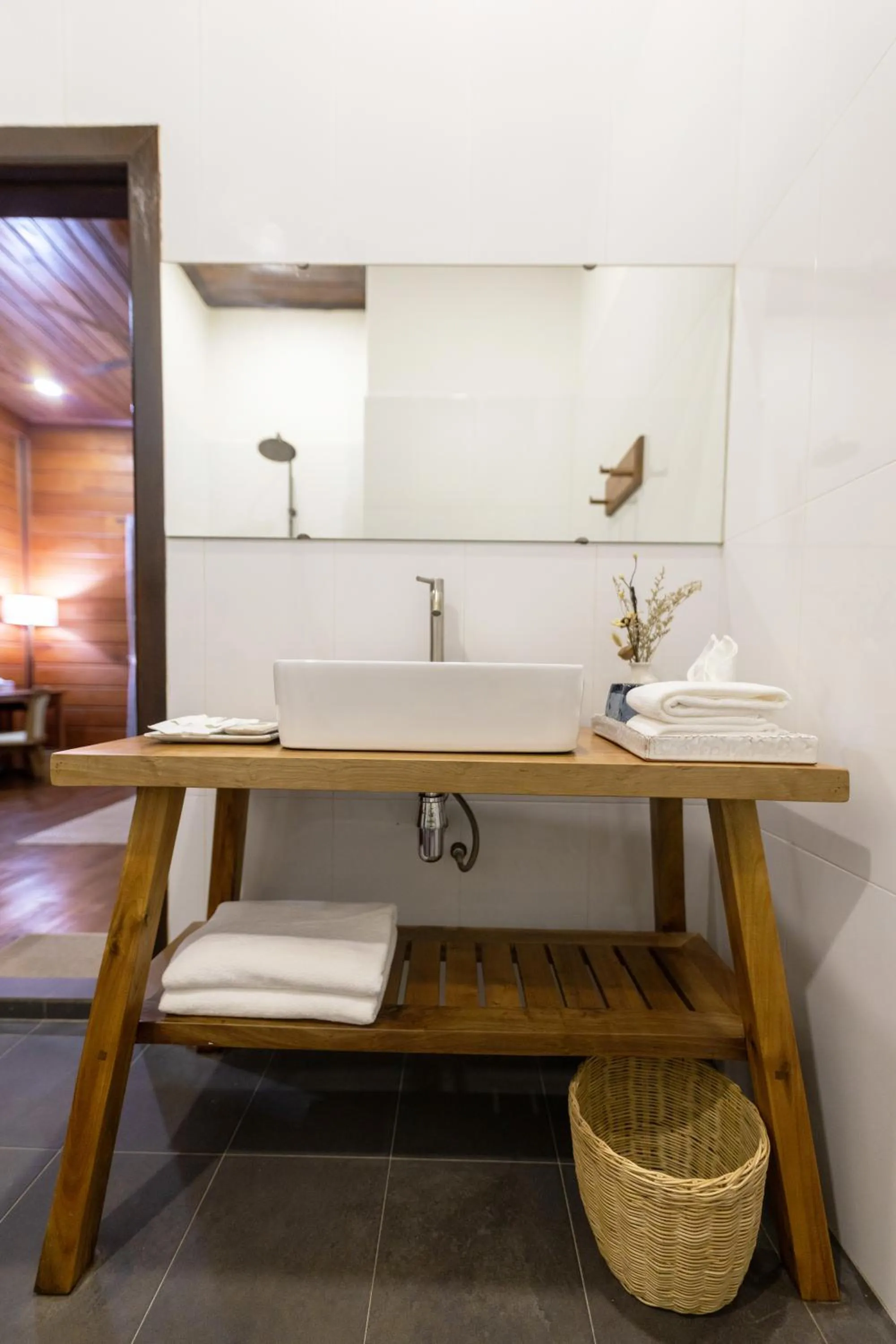 Bathroom in Atoh's Maison