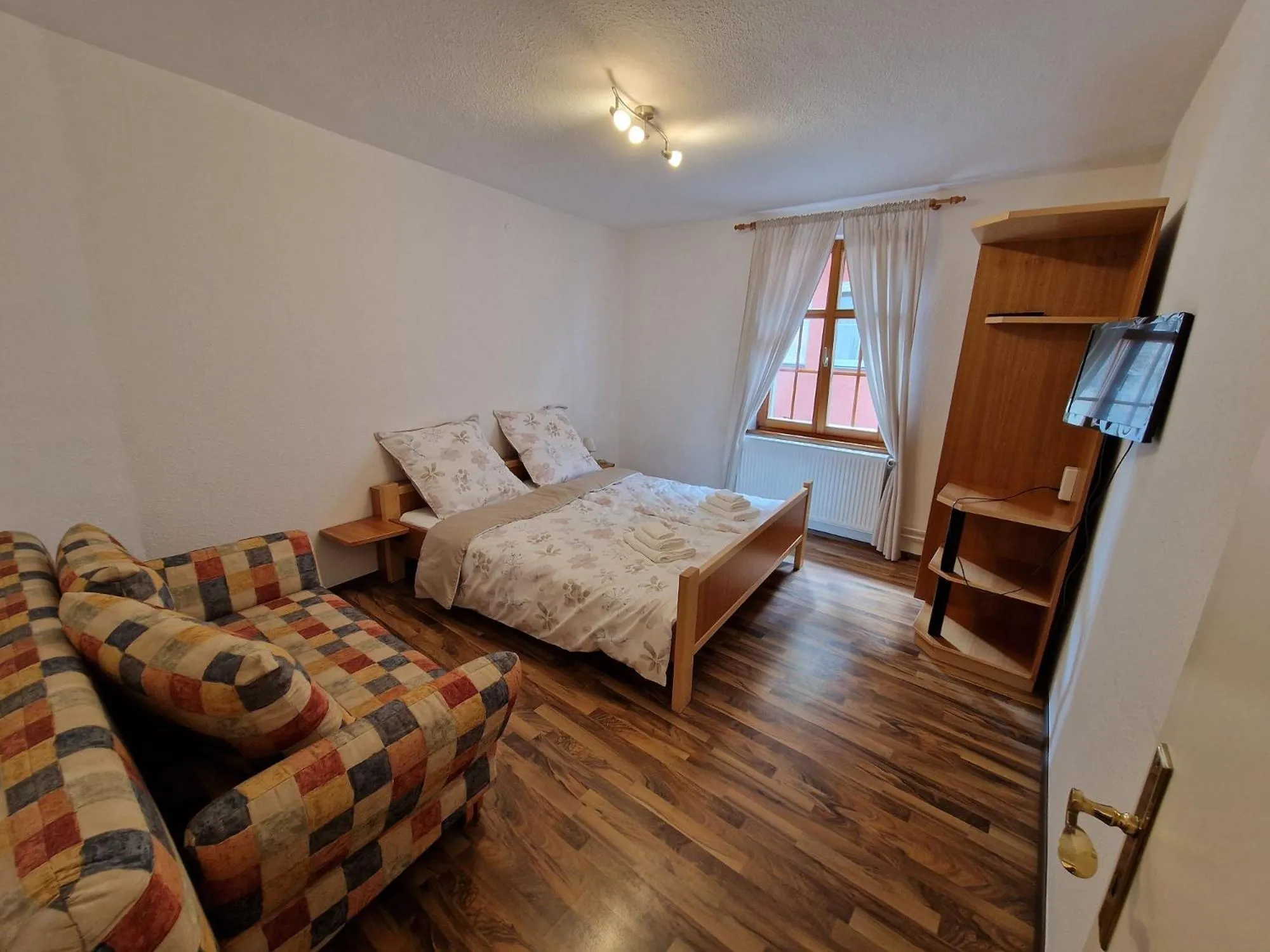 Photo of the whole room, Bed in Hotel Aurichs