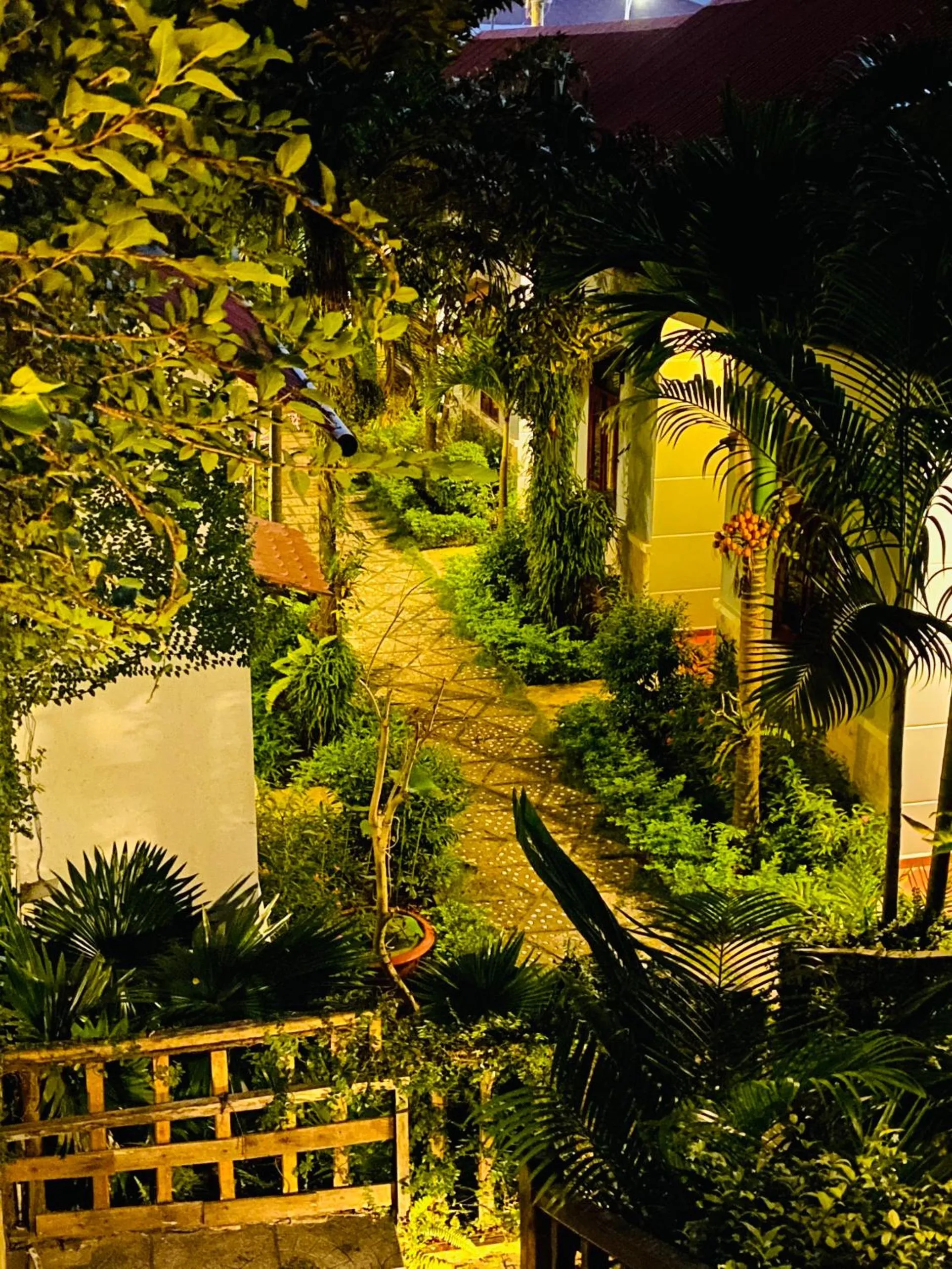 Property building in Dong Xuan Hong Hotel