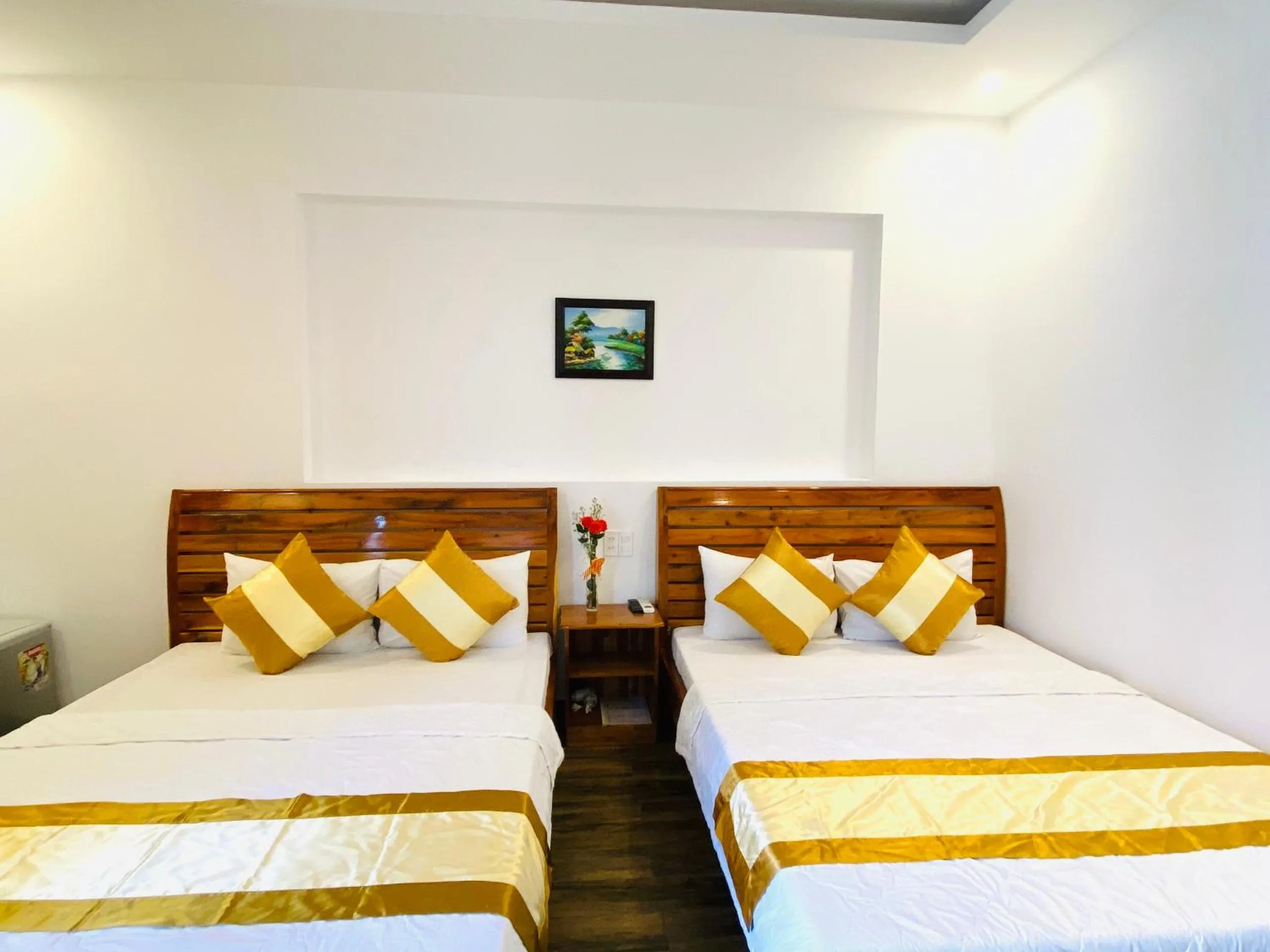 Bed in Dong Xuan Hong Hotel