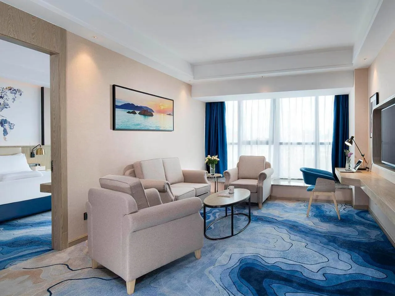 Bed in Kyriad Marvelous Hotel Shenzhen Longhua District Qinghu Subway Station