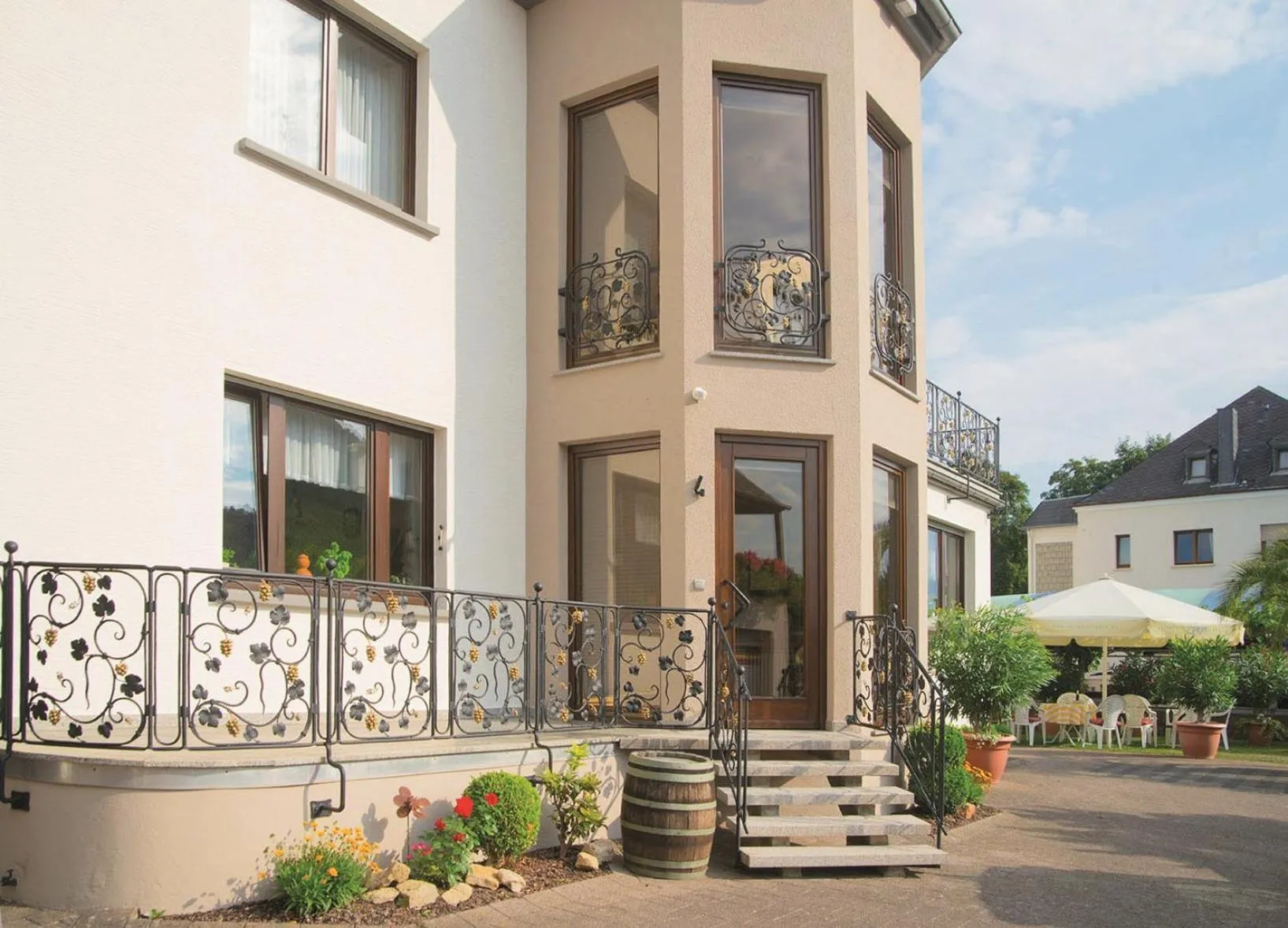 Facade/entrance in Gästehaus und Weingut Bernd Frieden