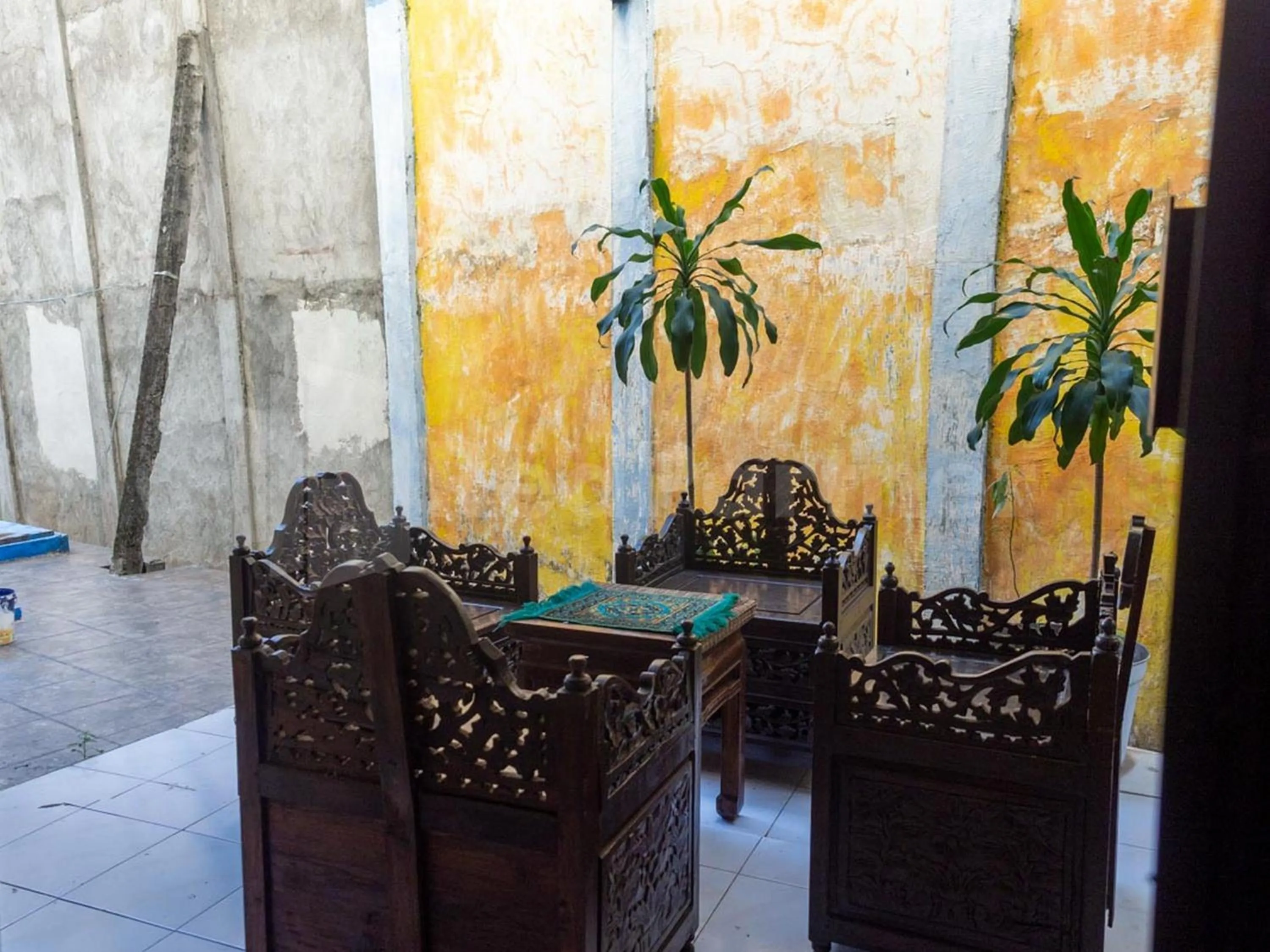 Living room in Graha Ara Homestay Syariah RSUD Dr Soetomo Surabaya Mitra RedDoorz